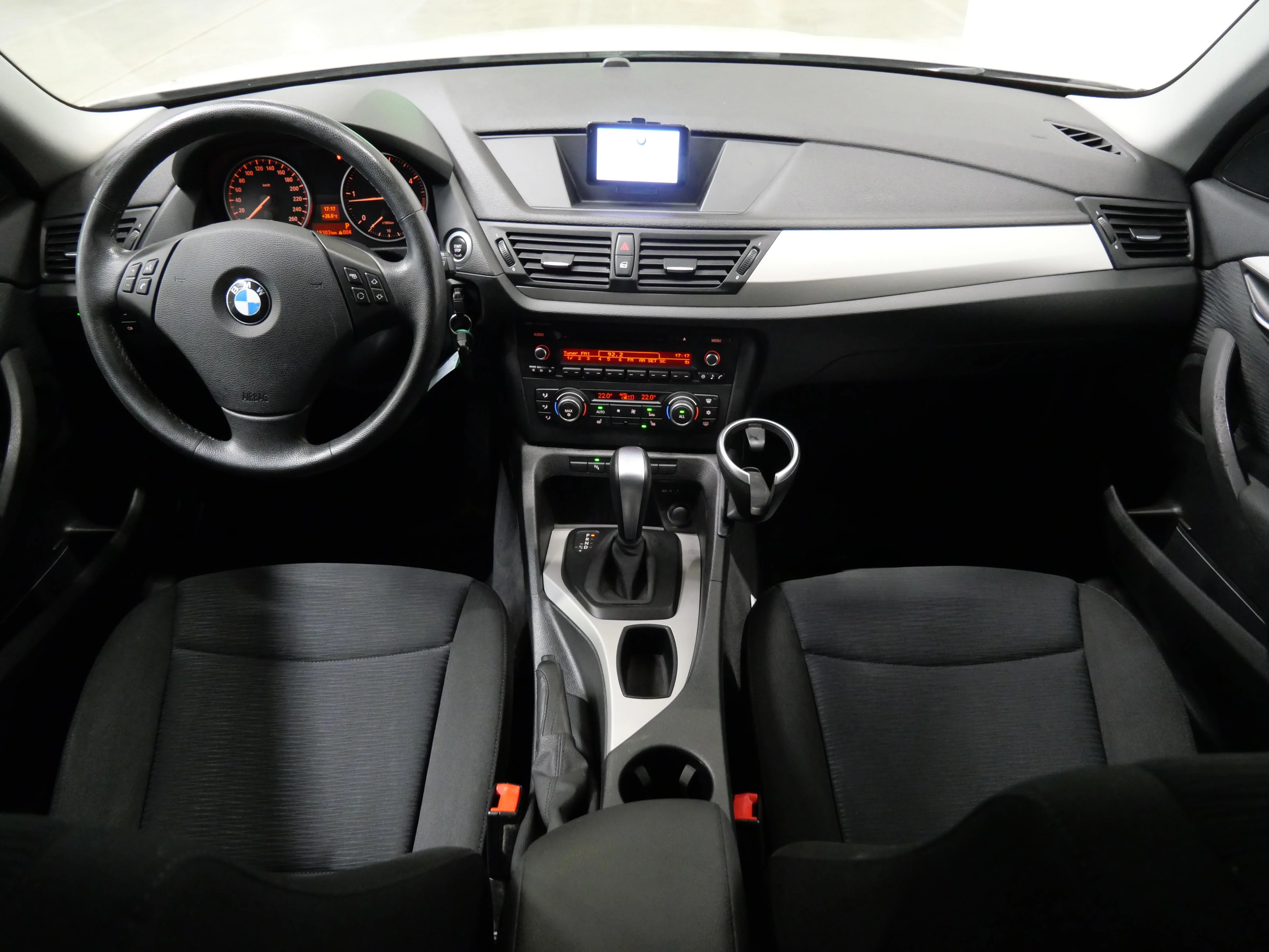BMW x1 xDrive 105 kW automatic, Česko — foto 5 z 6