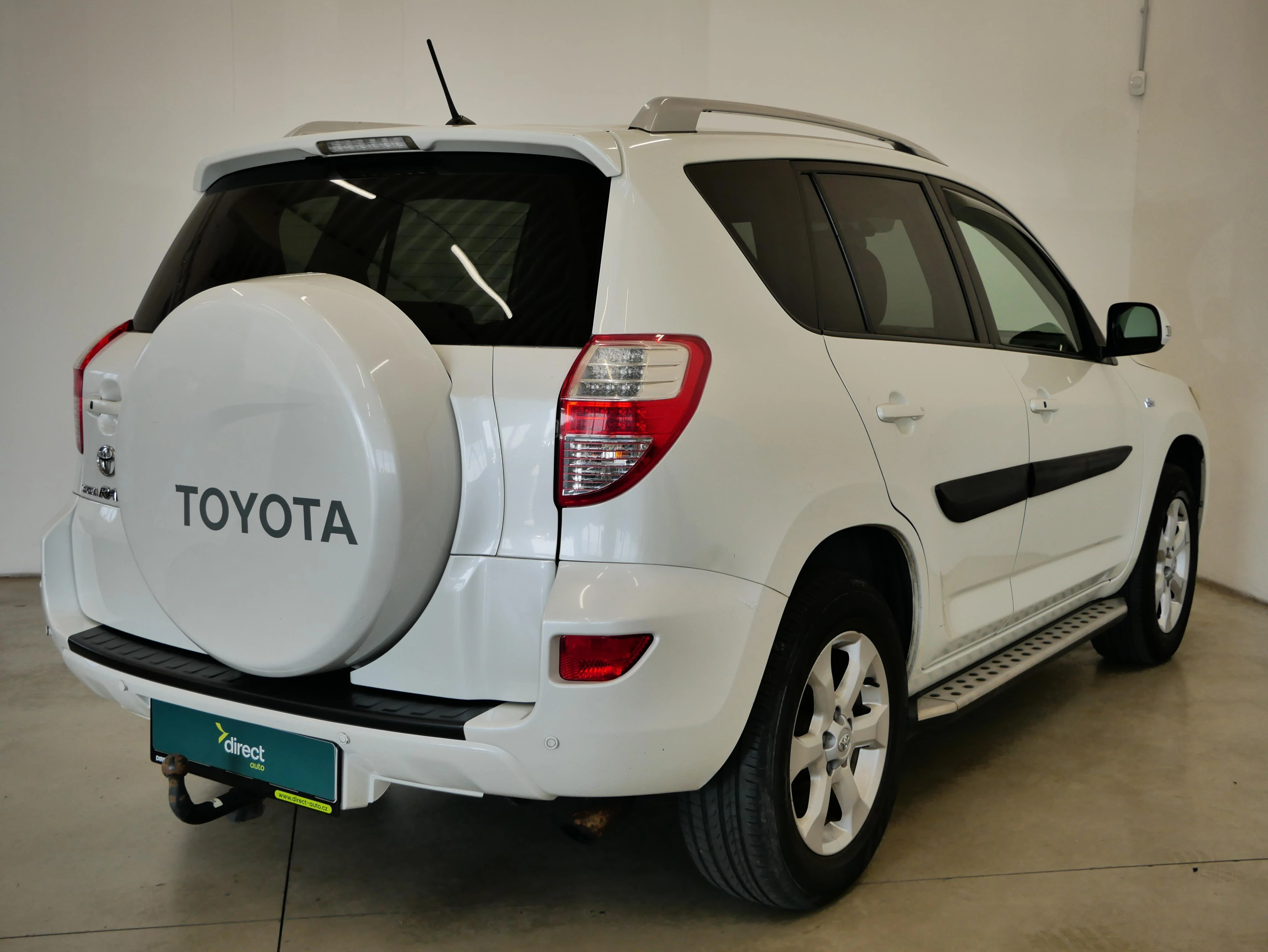 Toyota Rav4 4x4 2.2 D, Česko — foto 2 z 6