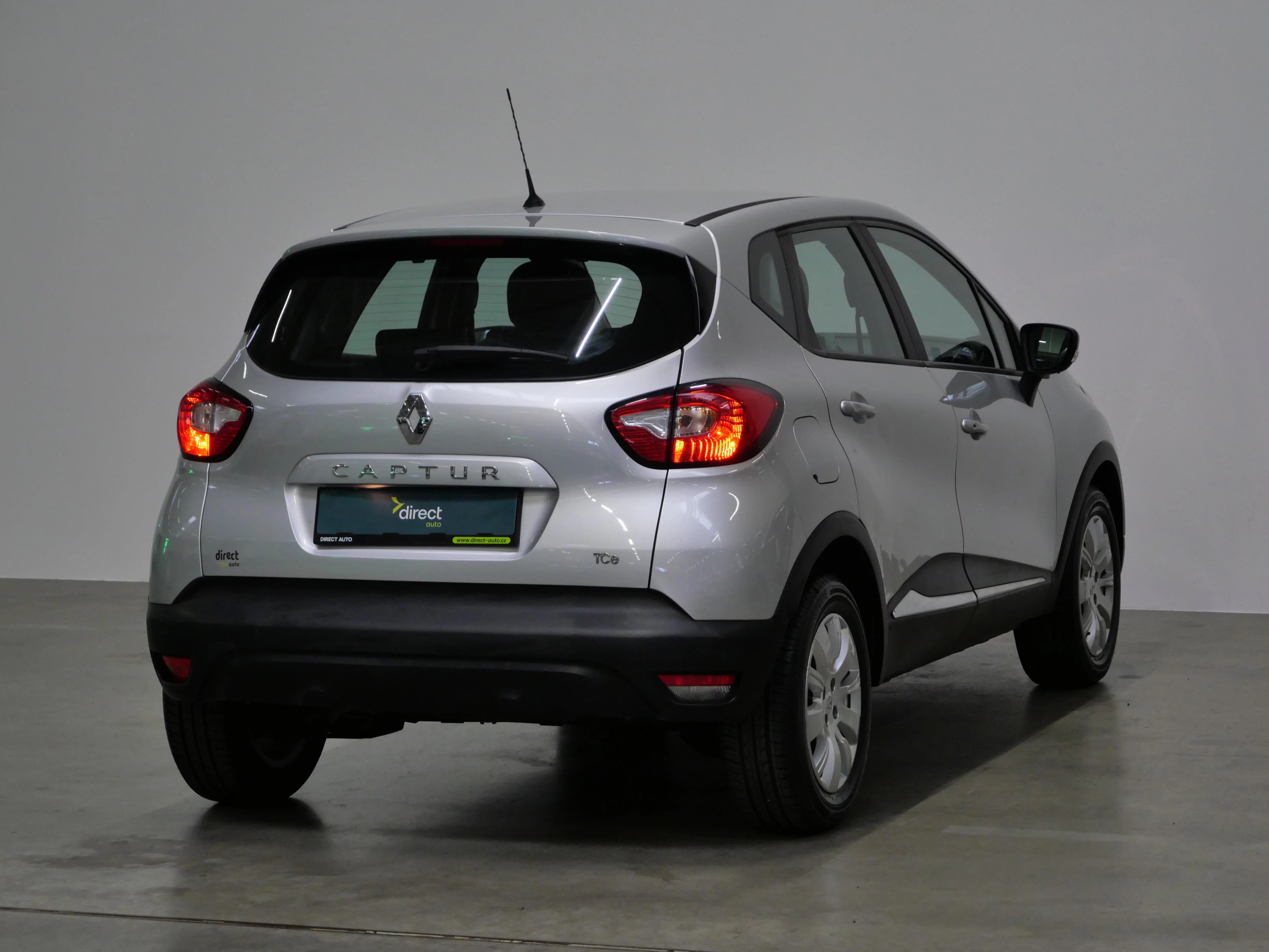 Renault Captur Zen 0.9 TCe 66 kW, Česko — foto 2 z 6