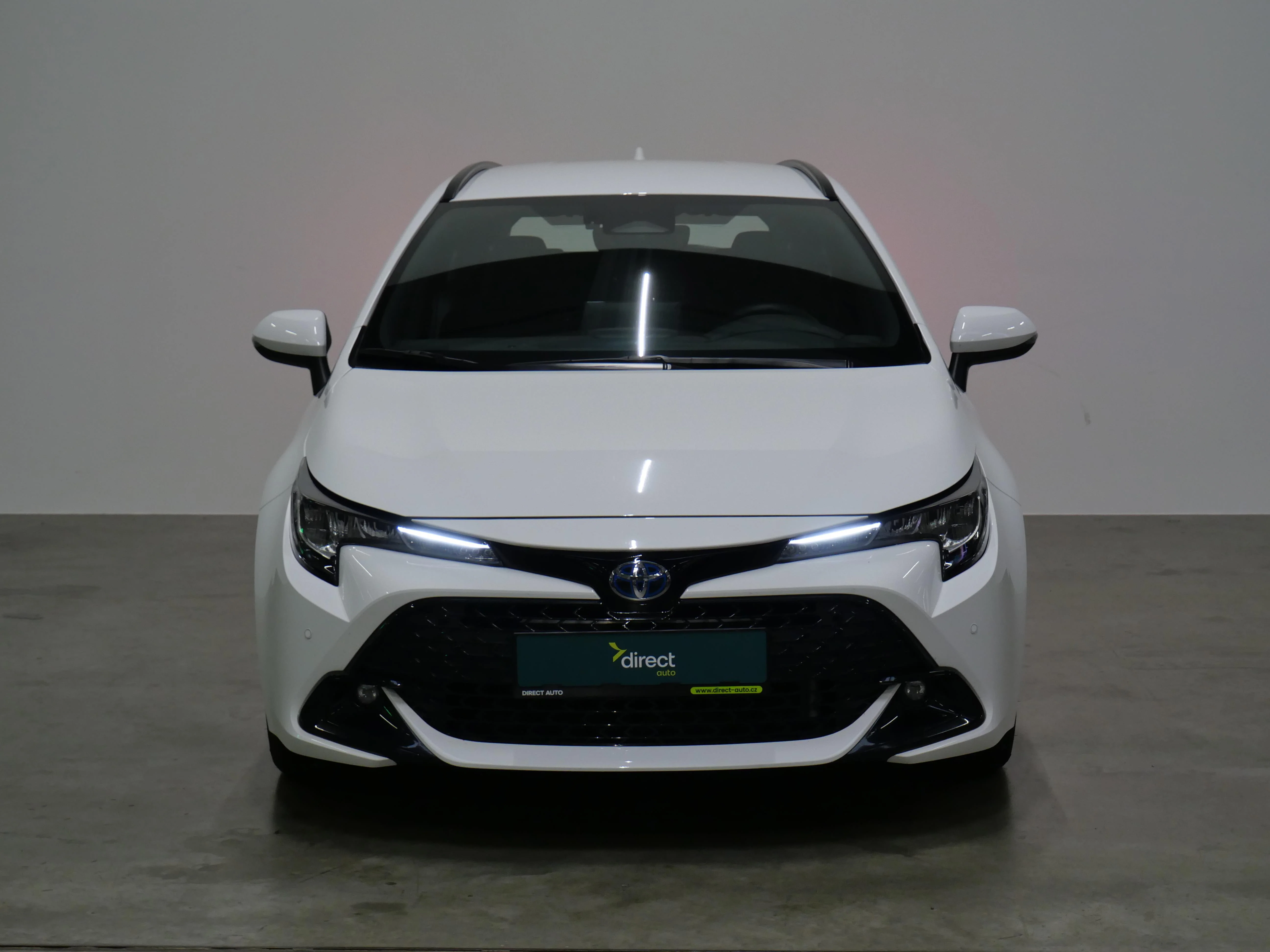 Toyota Corolla E- 1.8 CVT 72 kW, Česko — foto 4 z 6