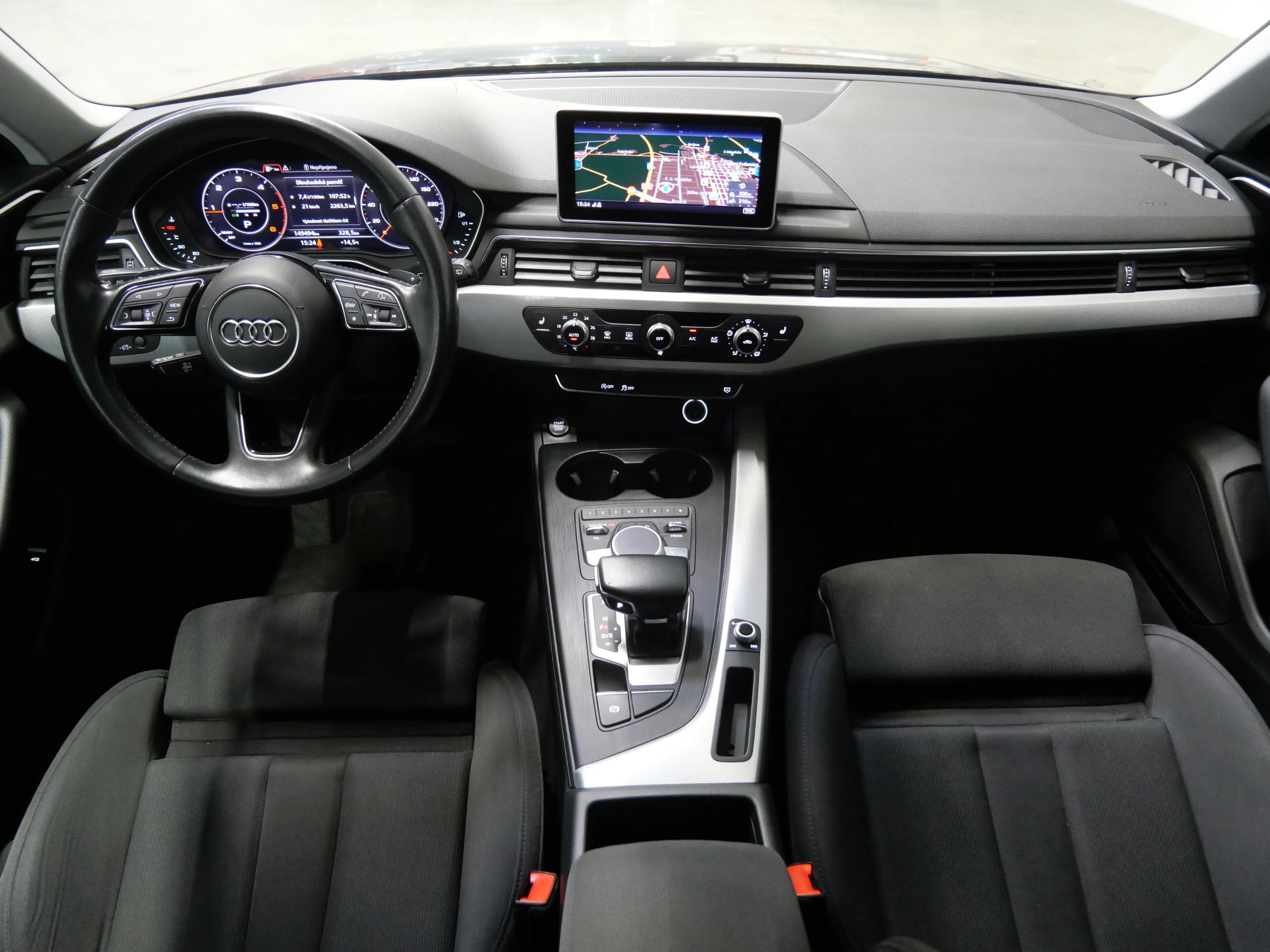 Audi a4 2.0 TDI 110 kW automatic, Česko — foto 5 z 6