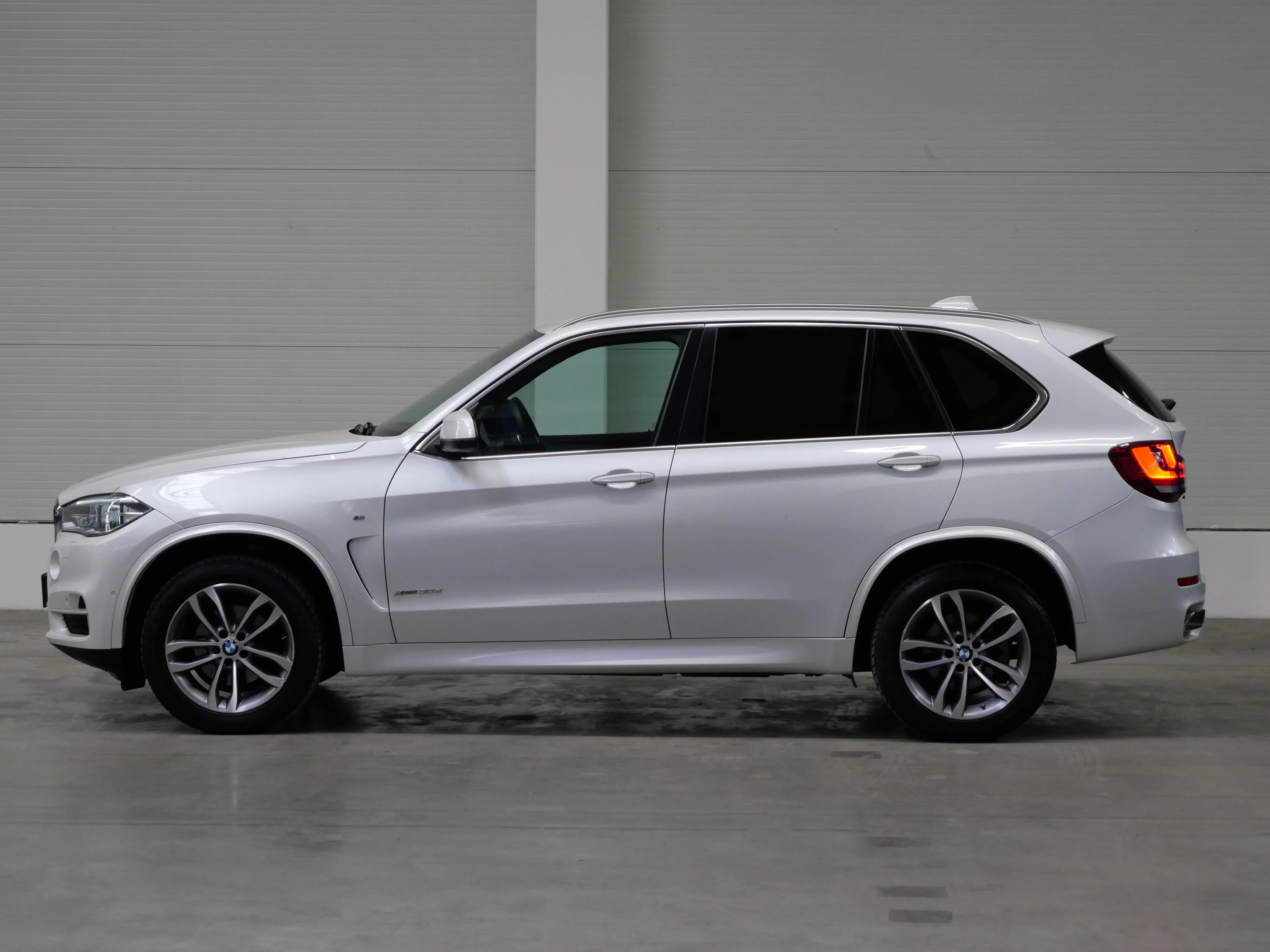BMW x5 xDrive 3.0d 190 kW automatic, Česko — foto 3 z 6