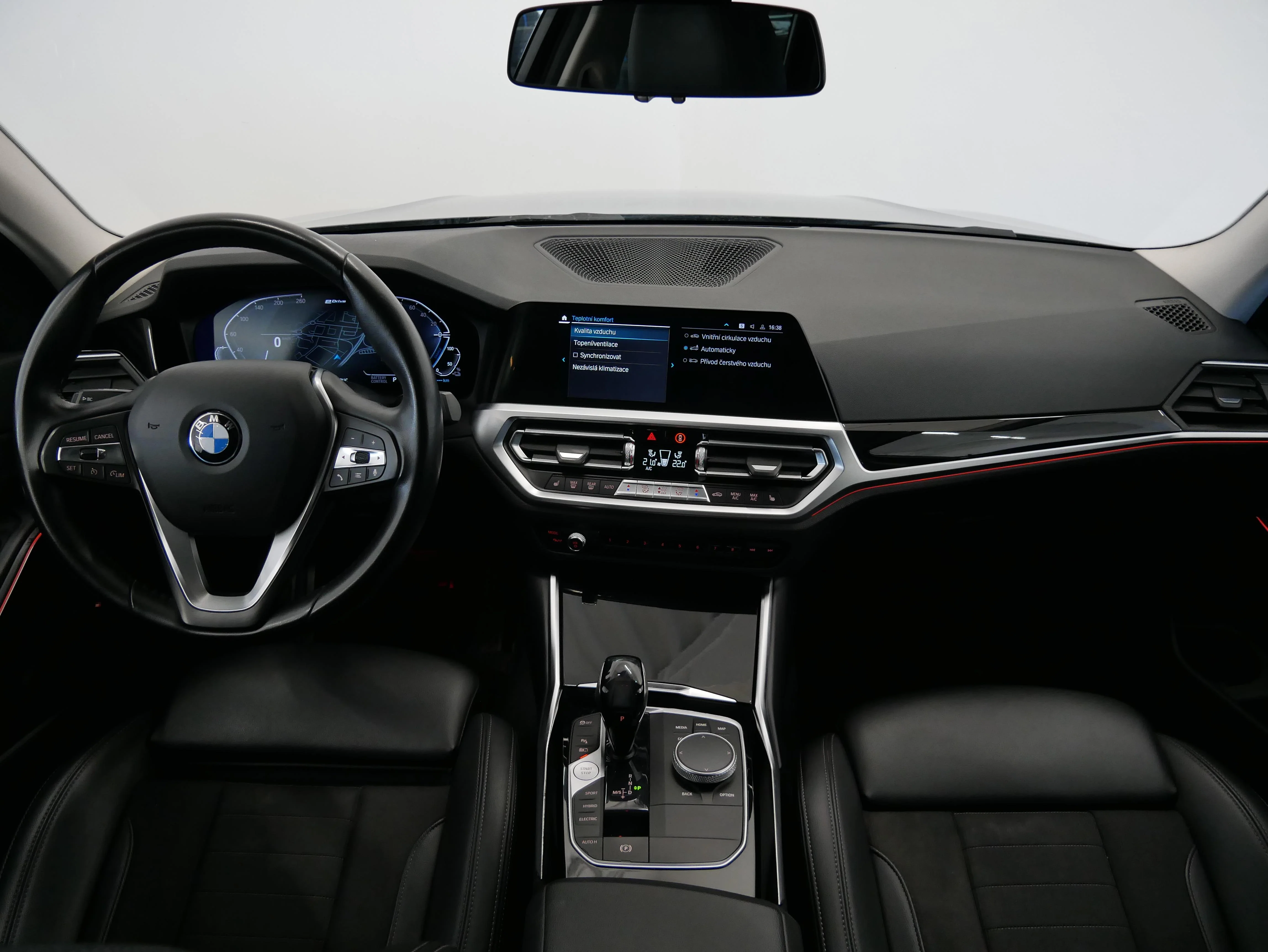 BMW Řada 3 xDrive 215 kW automatic, Česko — foto 5 z 6