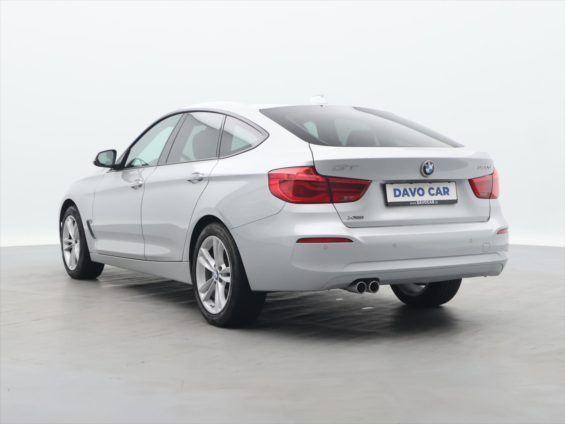 BMW Řada 3 xDrive 2,0 140kW rok 2017, 203 045 km, Česko — foto 5 z 45