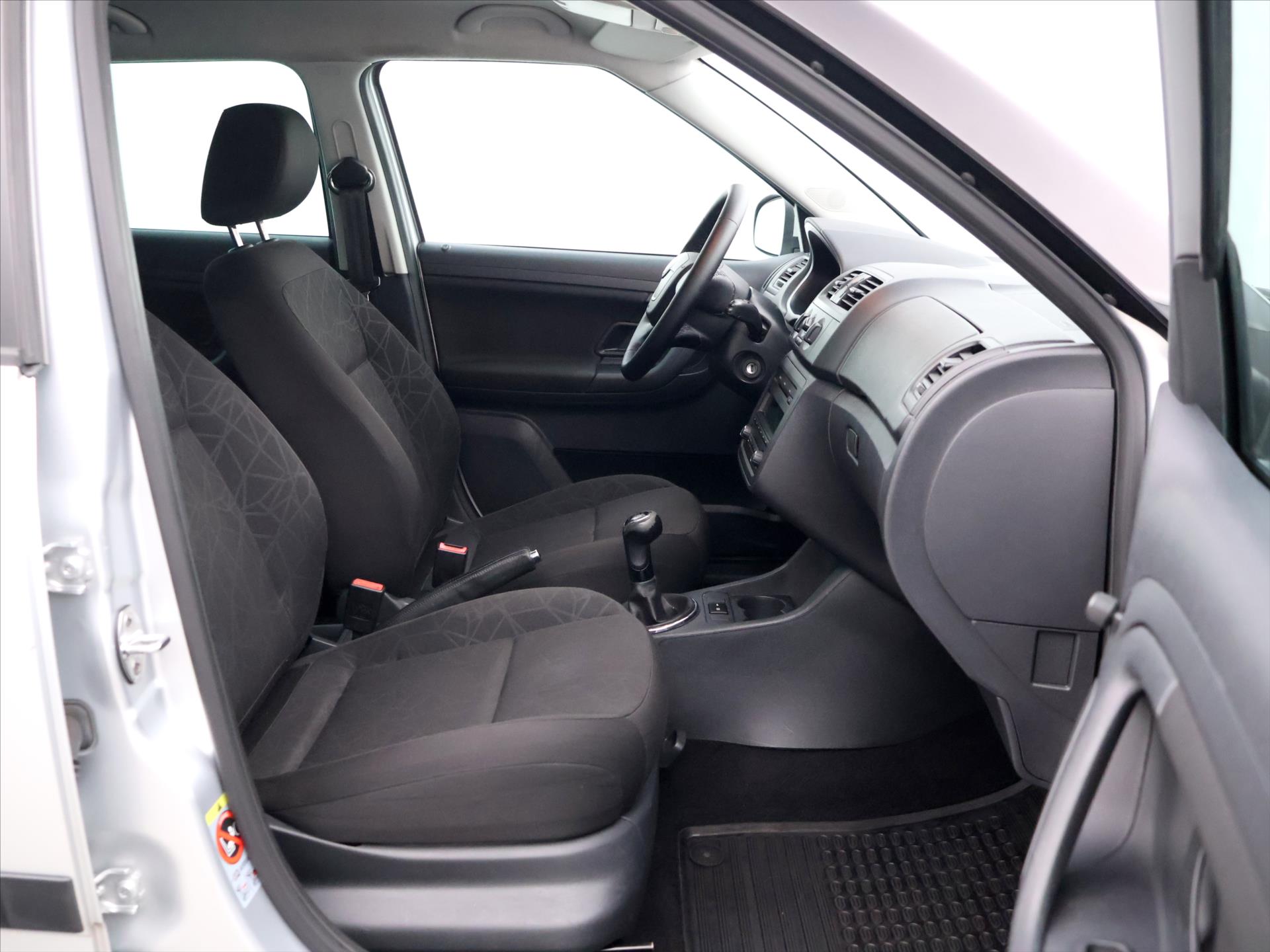 Škoda Fabia 1,2 TSI 63kW automatic rok 2012, 155 995 km, Česko — foto 12 z 42