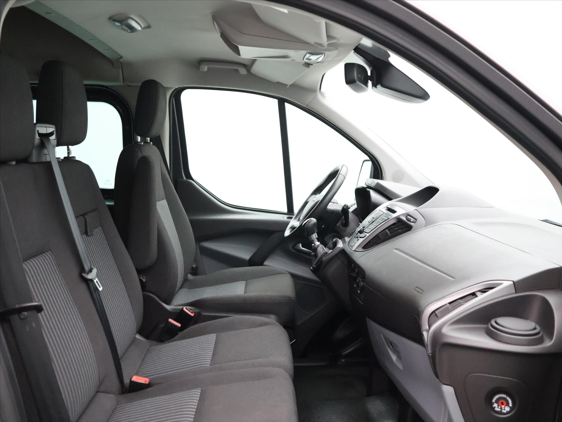 Ford Transit Custom Ci 2,2 TD 92kW rok 2015, 176 310 km, Česko — foto 12 z 35