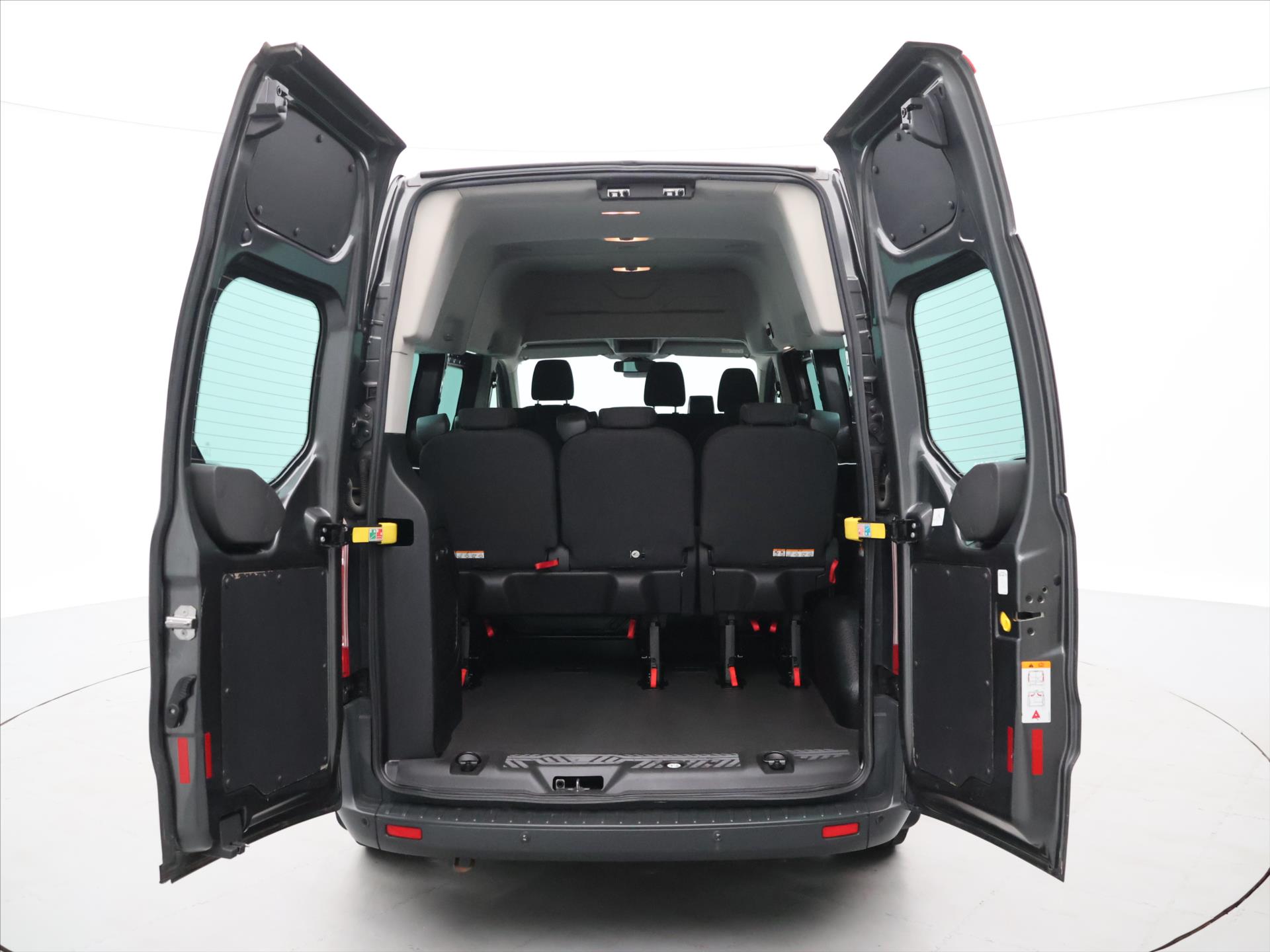 Ford Transit Custom Ci 2,2 TD 92kW rok 2015, 176 310 km, Česko — foto 9 z 35