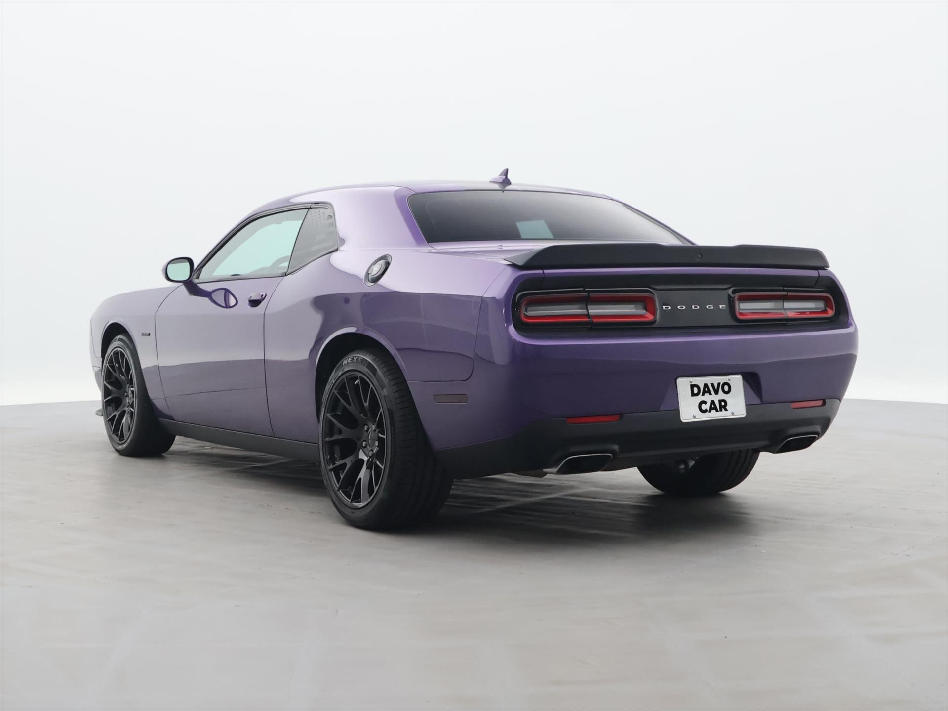 Dodge Challenger v8 5,7 277KW automatic rok 2018, 124 663 km, Česko — foto 5 z 39