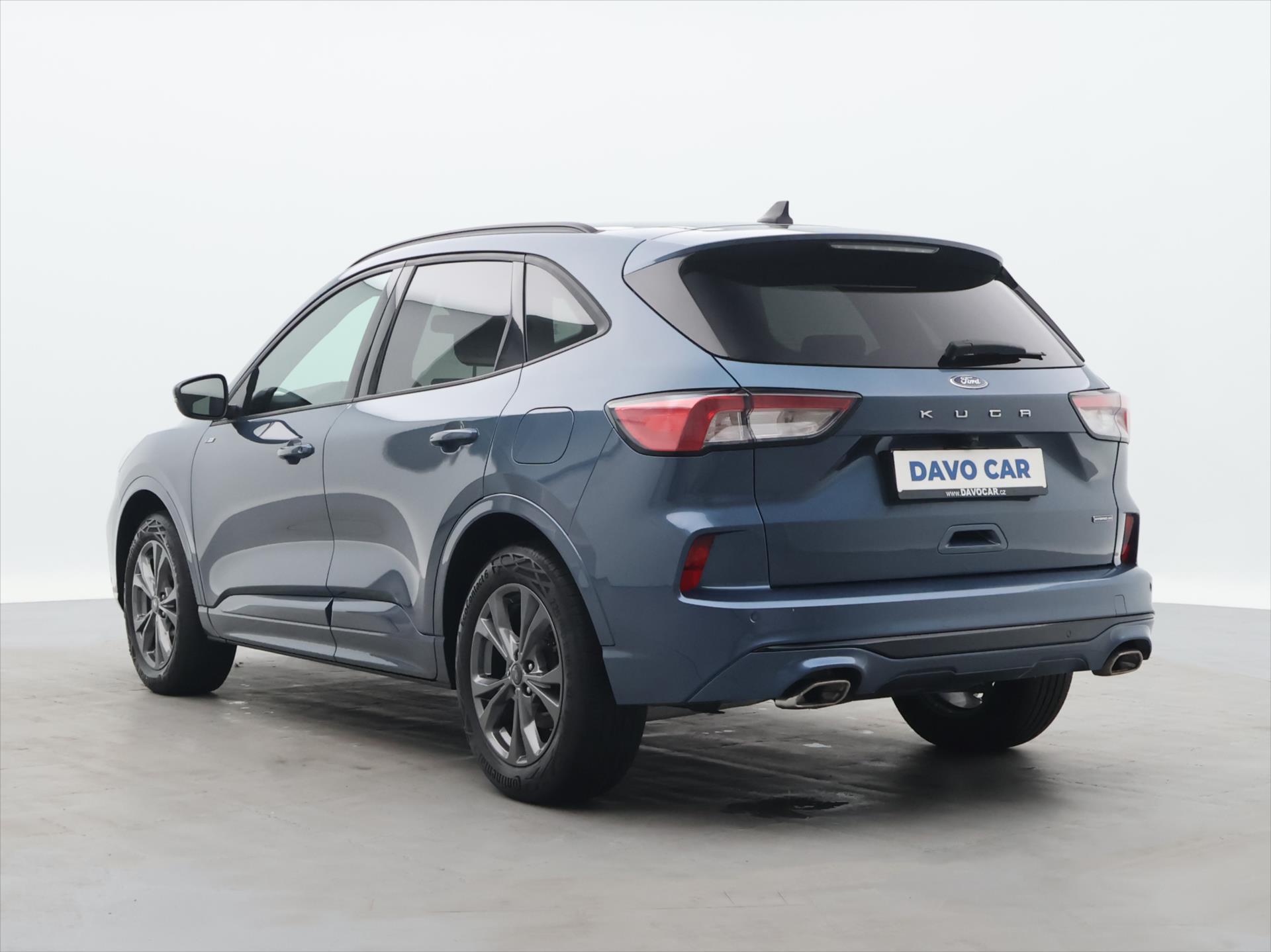 Ford Kuga Dt Hev AWD 2,5 D 112 kW rok 2023, 47 251 km, Česko — foto 5 z 31