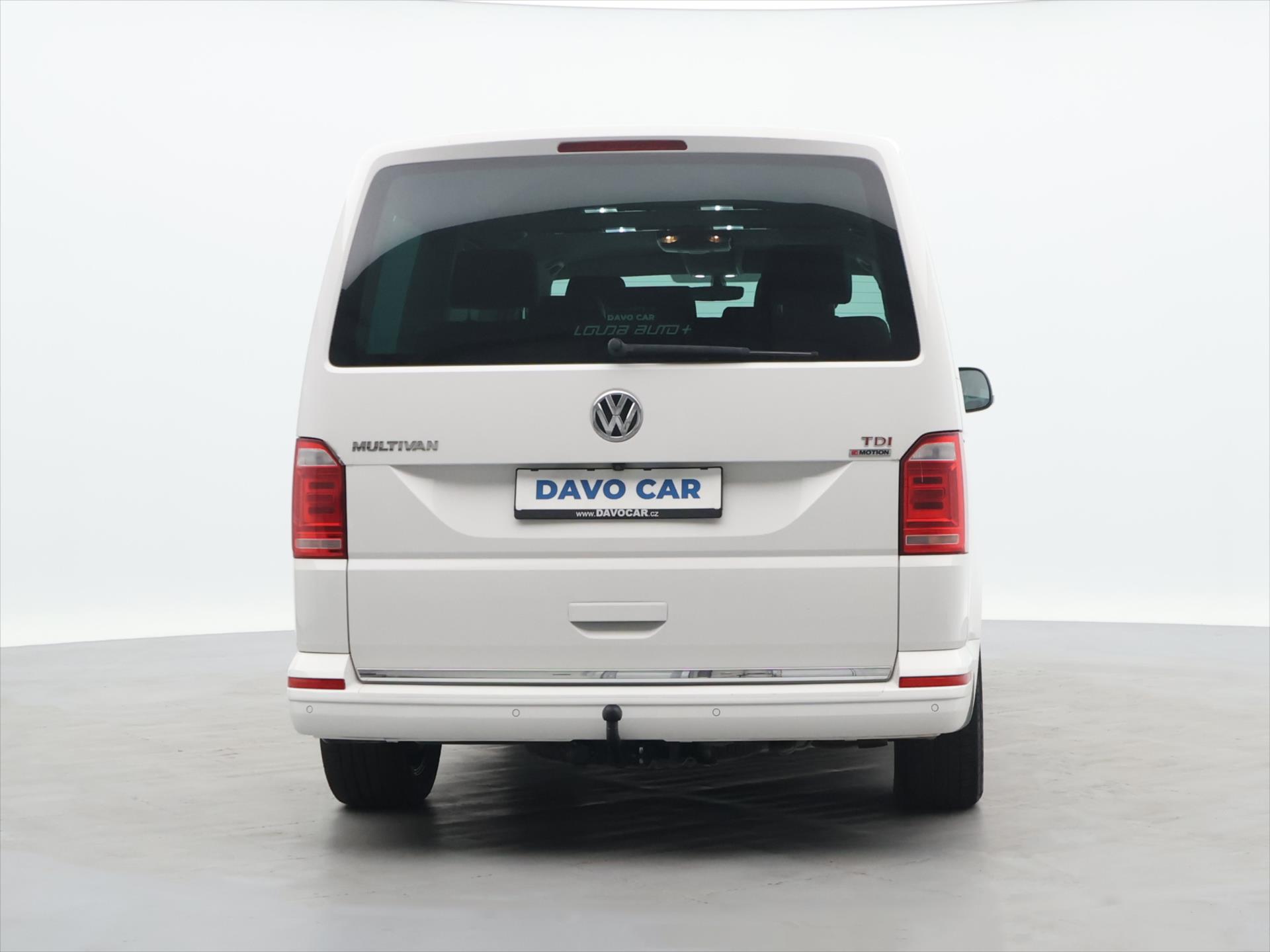 Volkswagen Multivan Highline 4x4 2,0 TDI 150kW DSG rok 2015, 172 820 km, Česko — foto 6 z 44