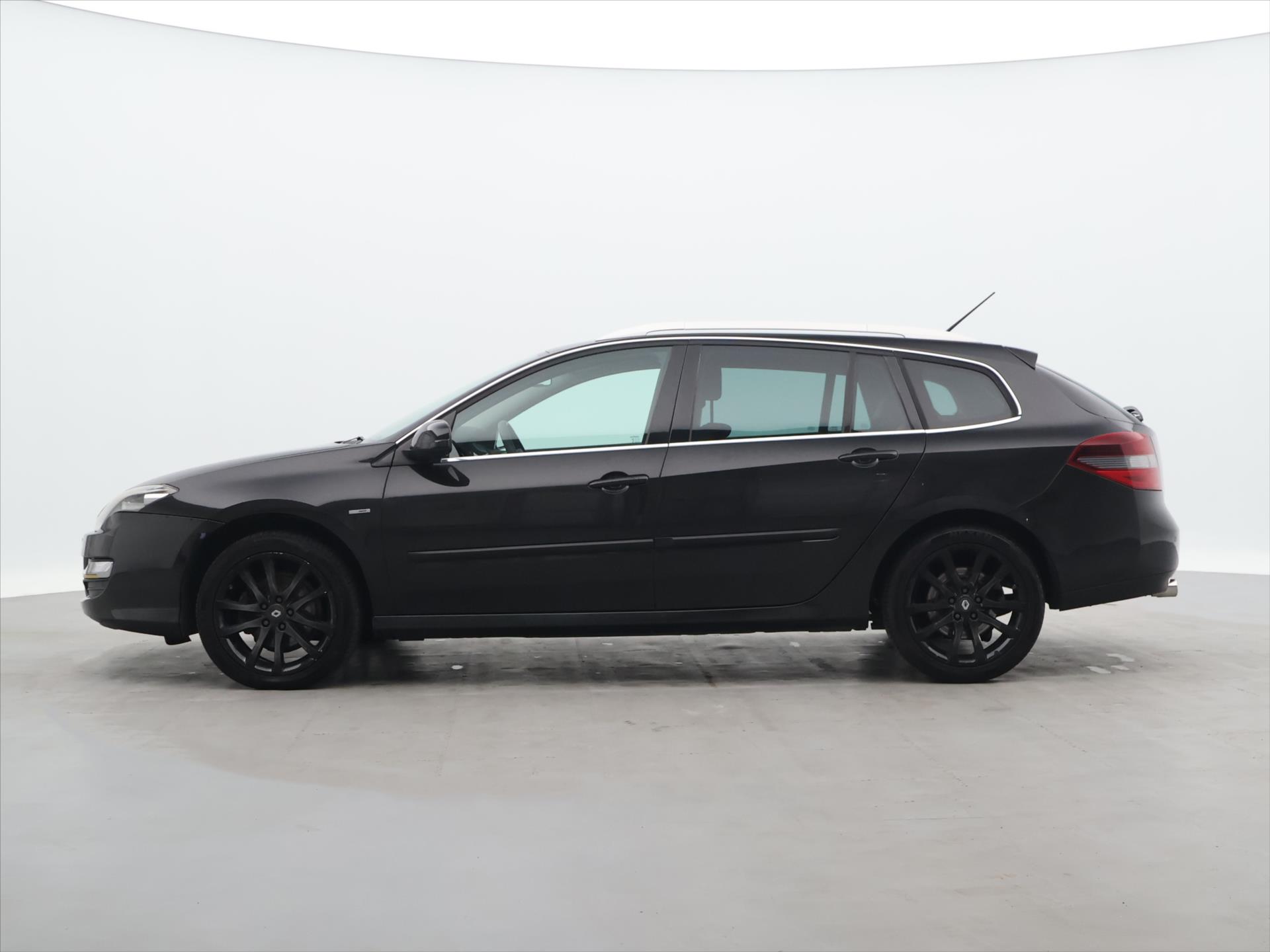 Renault Laguna 2,0 dCi 110 kw rok 2012, 174 359 km, Česko — foto 4 z 34