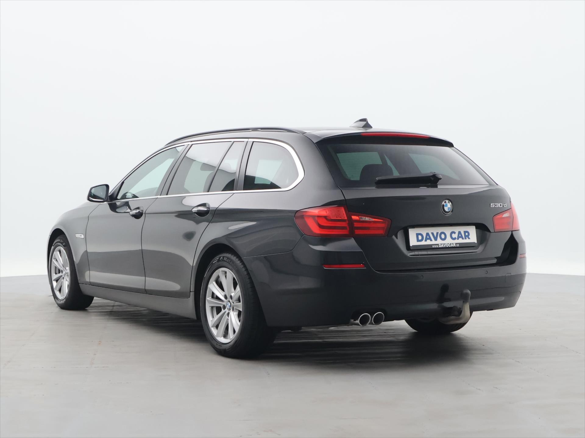 BMW Řada 5 3,0 190kW rok 2012, 240 854 km, Česko — foto 5 z 38