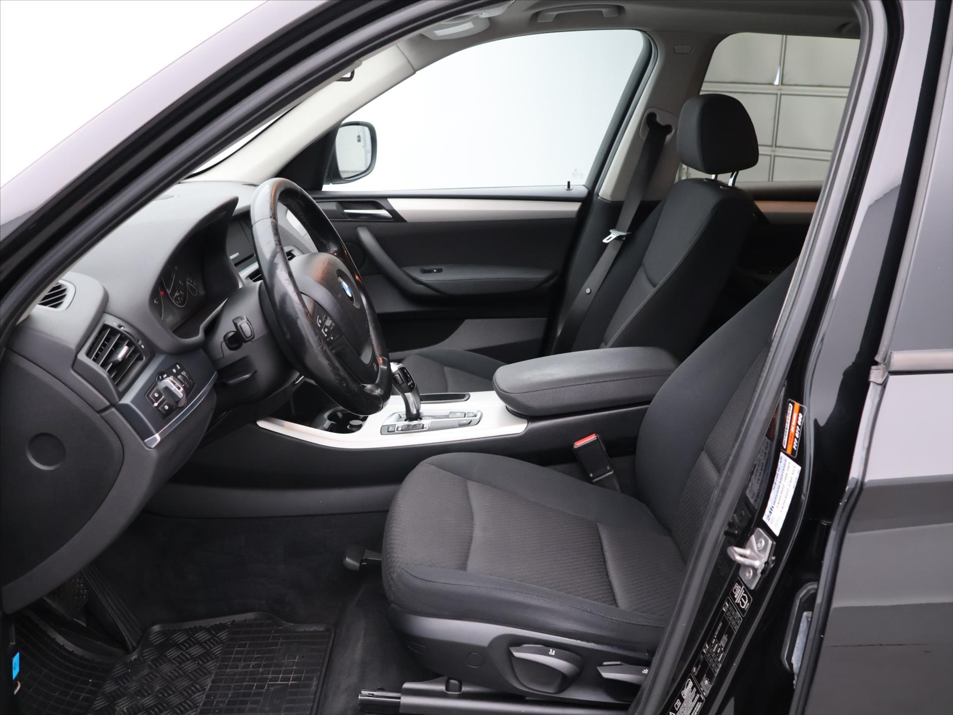 BMW x3 2,0 135kW rok 2012, 226 403 km, Česko — foto 10 z 33