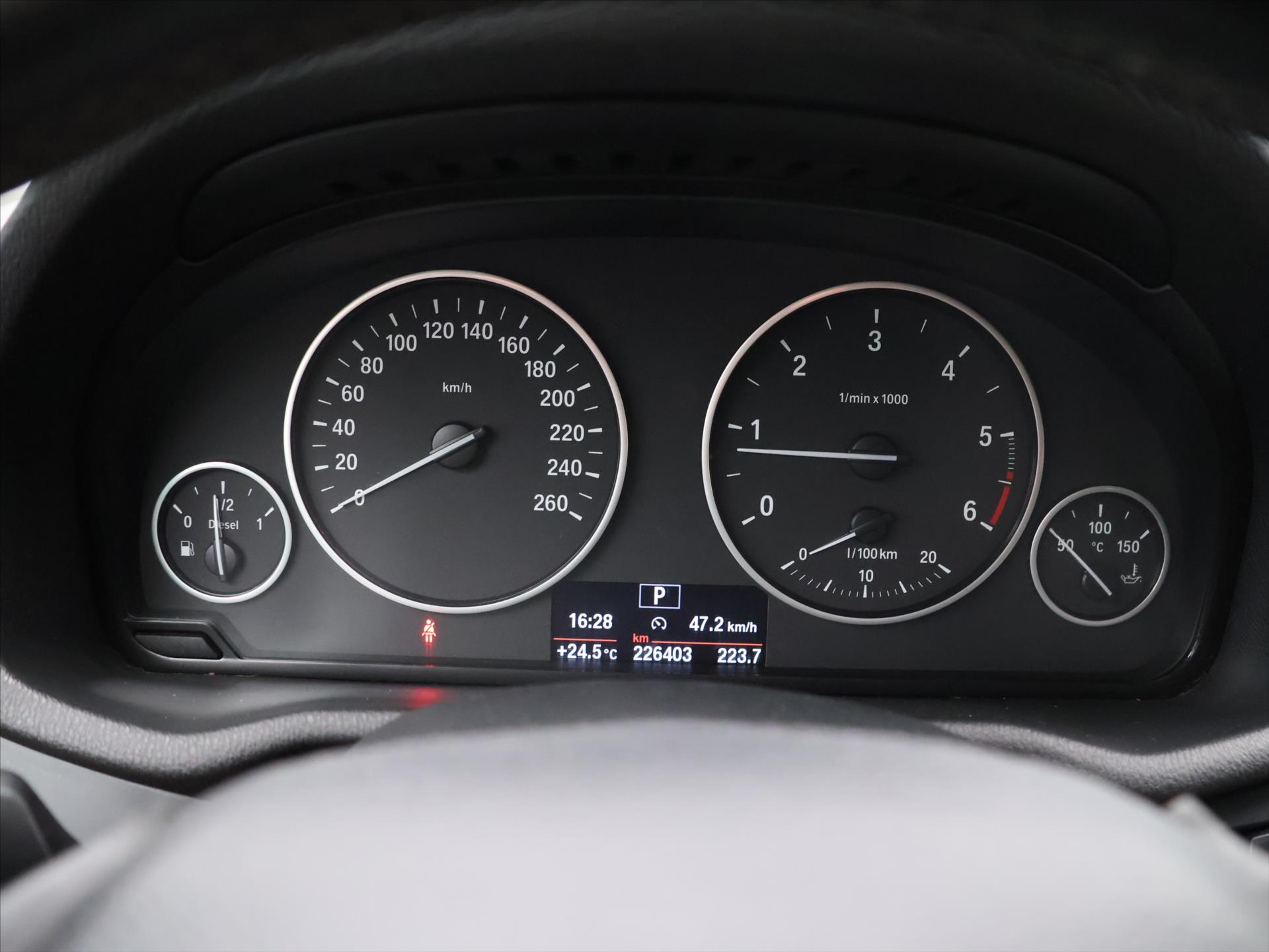 BMW x3 2,0 135kW rok 2012, 226 403 km, Česko — foto 13 z 33