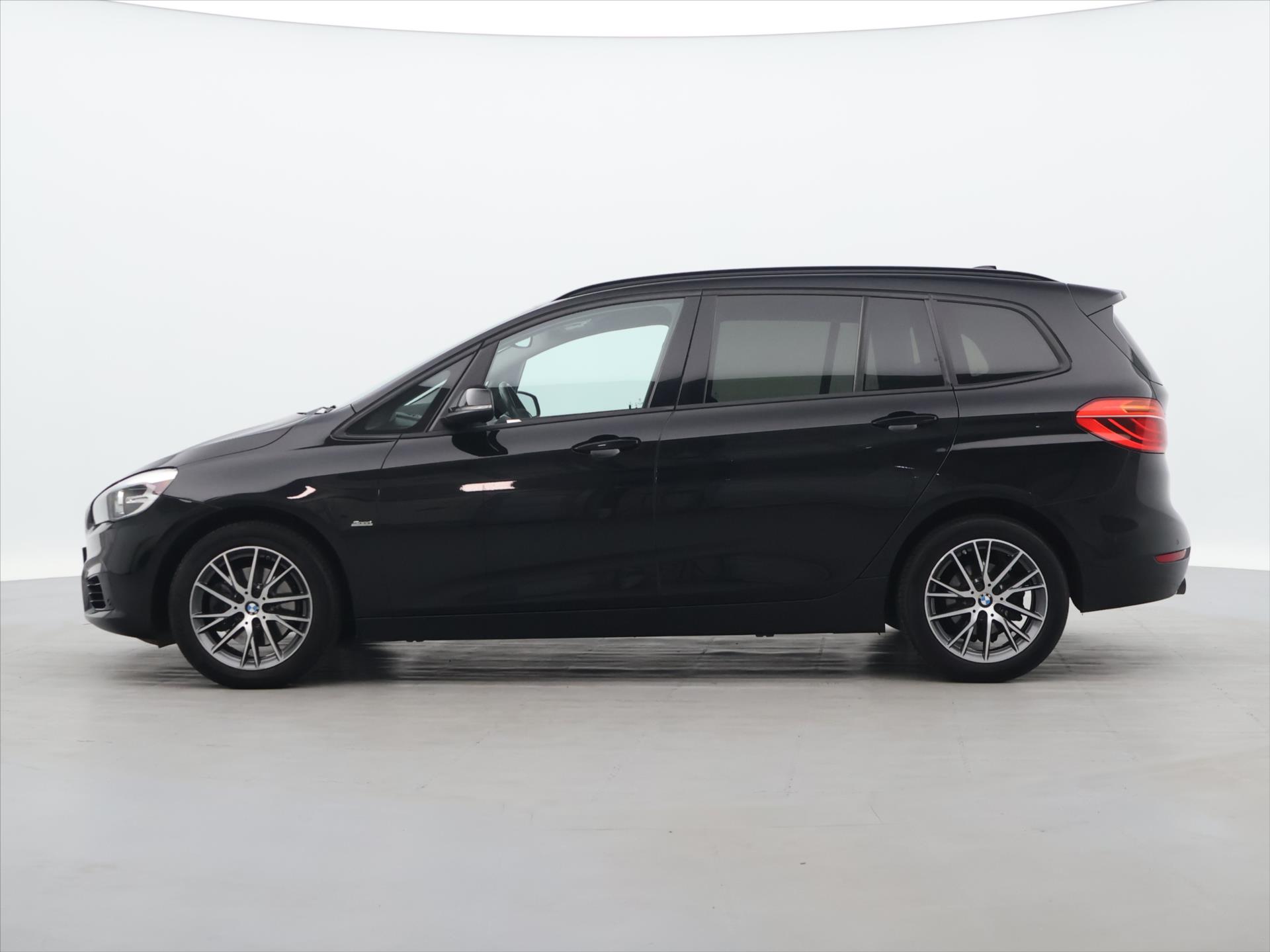 BMW Řada 2 2,0 110 kW automatic rok 2016, 221 965 km, Česko — foto 4 z 38