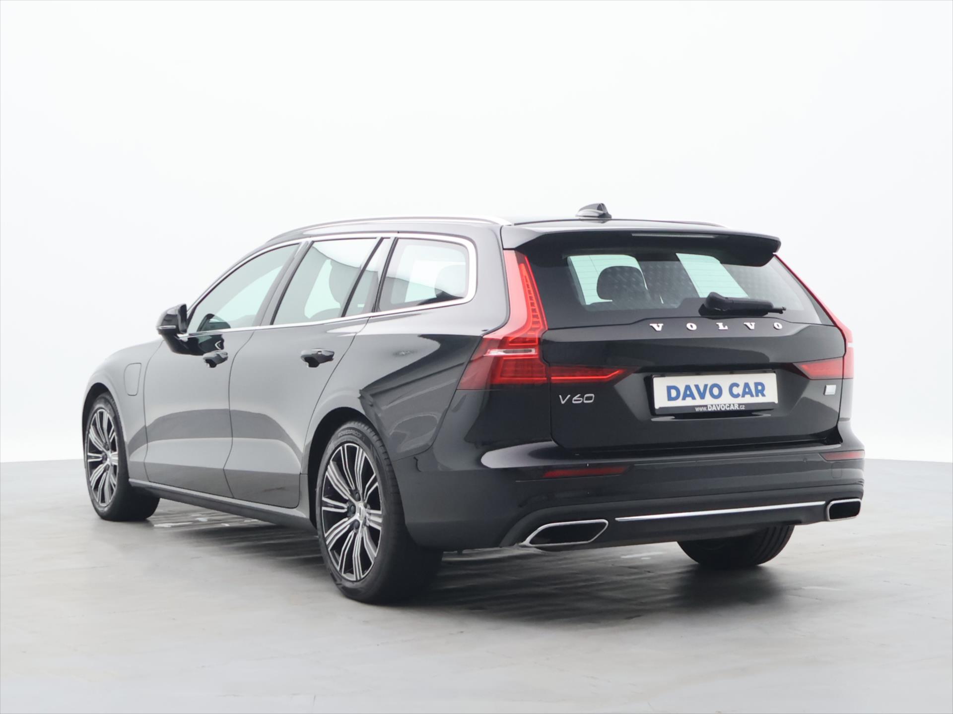 Volvo v60 4x4 2.0t 2,0 T 186kW rok 2021, 69 746 km, Česko — foto 5 z 36