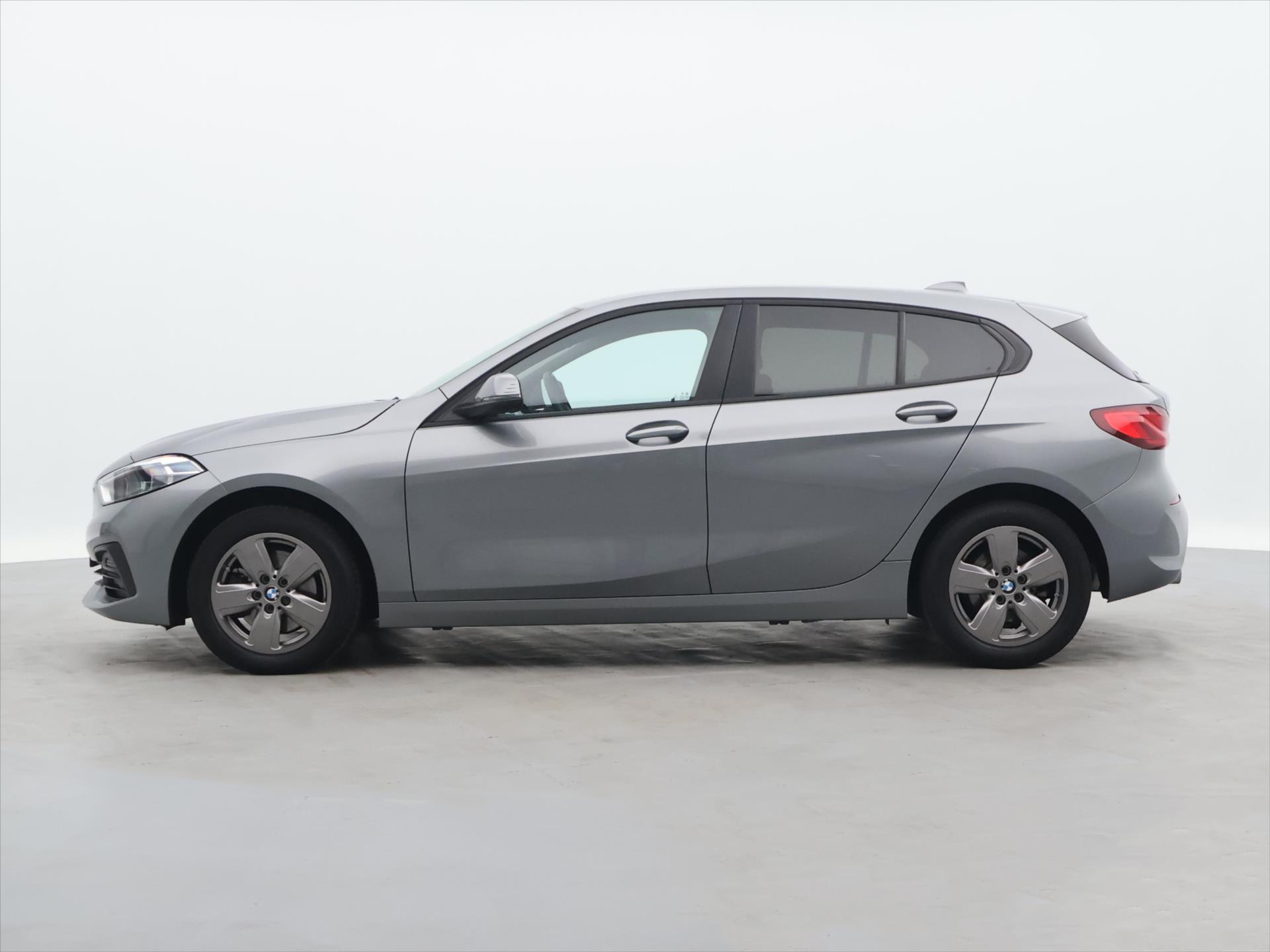 BMW Řada 1 1.5 1,5 85kW rok 2022, 87 013 km, Česko — foto 4 z 47