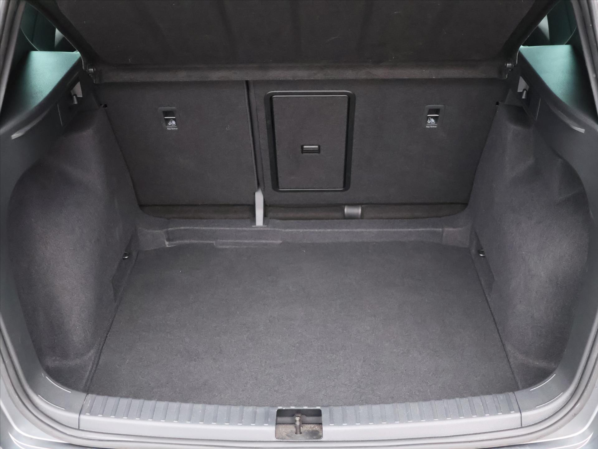 Seat Ateca 2 tsi 221kw automatic rok 2023, 36 564 km, Česko — foto 10 z 46