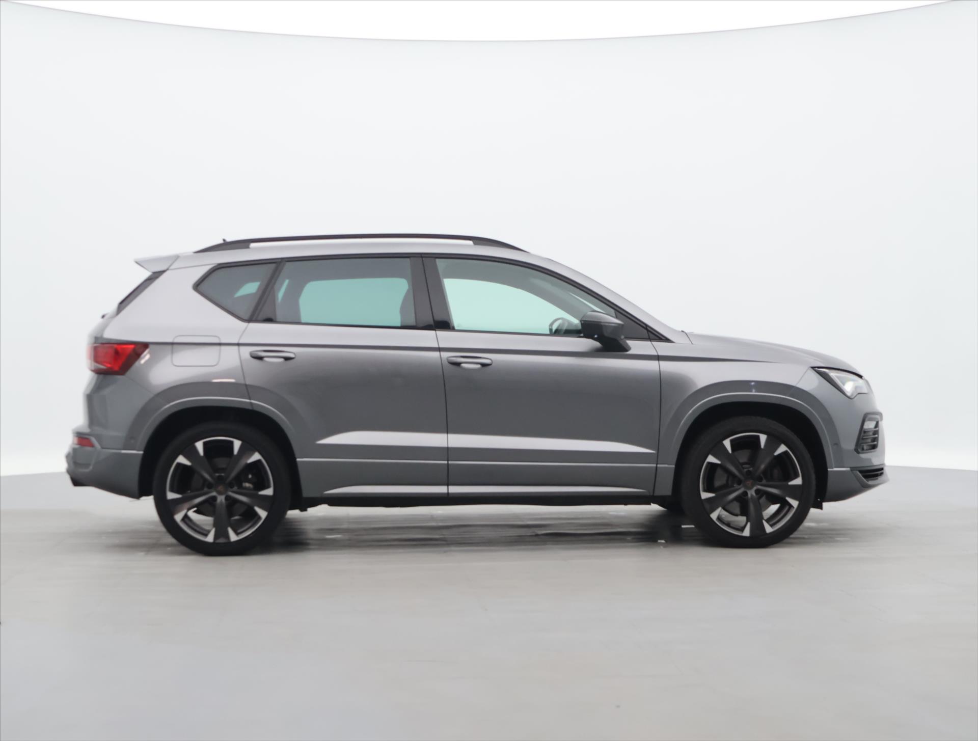 Seat Ateca 2 tsi 221kw automatic rok 2023, 36 564 km, Česko — foto 8 z 46