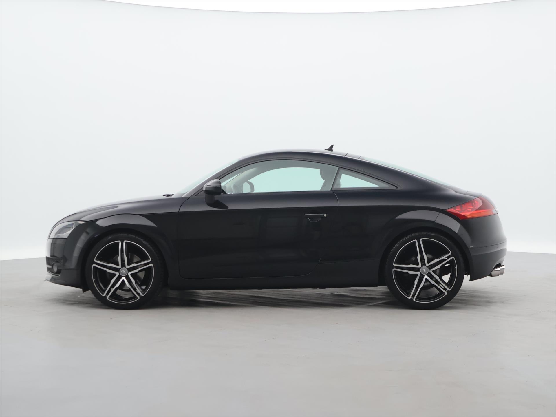 Audi Tt Kůže 2,0 TFSI 147kW automatic rok 2008, 145 441 km, Česko — foto 4 z 41