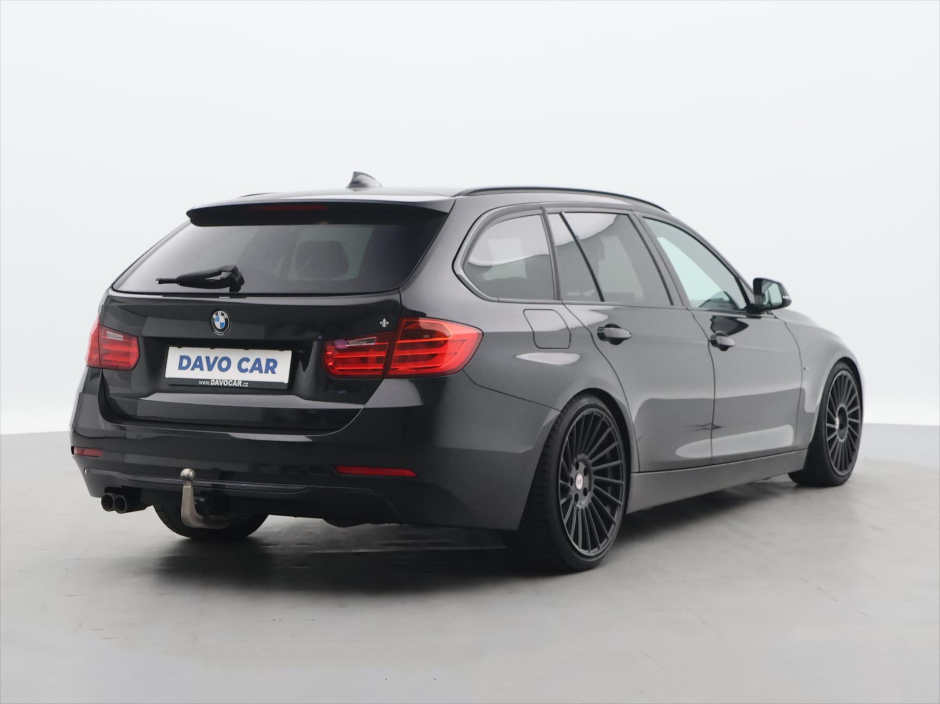 BMW Řada 3 xDrive 3,0 210kW automat rok 2015, 135 433 km, Česko — foto 7 z 44