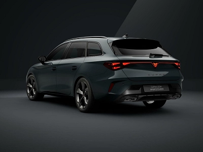 Cupra Leon eTSi Sp 1.5 1,5 110 kW automat, Česko — foto 15 z 28