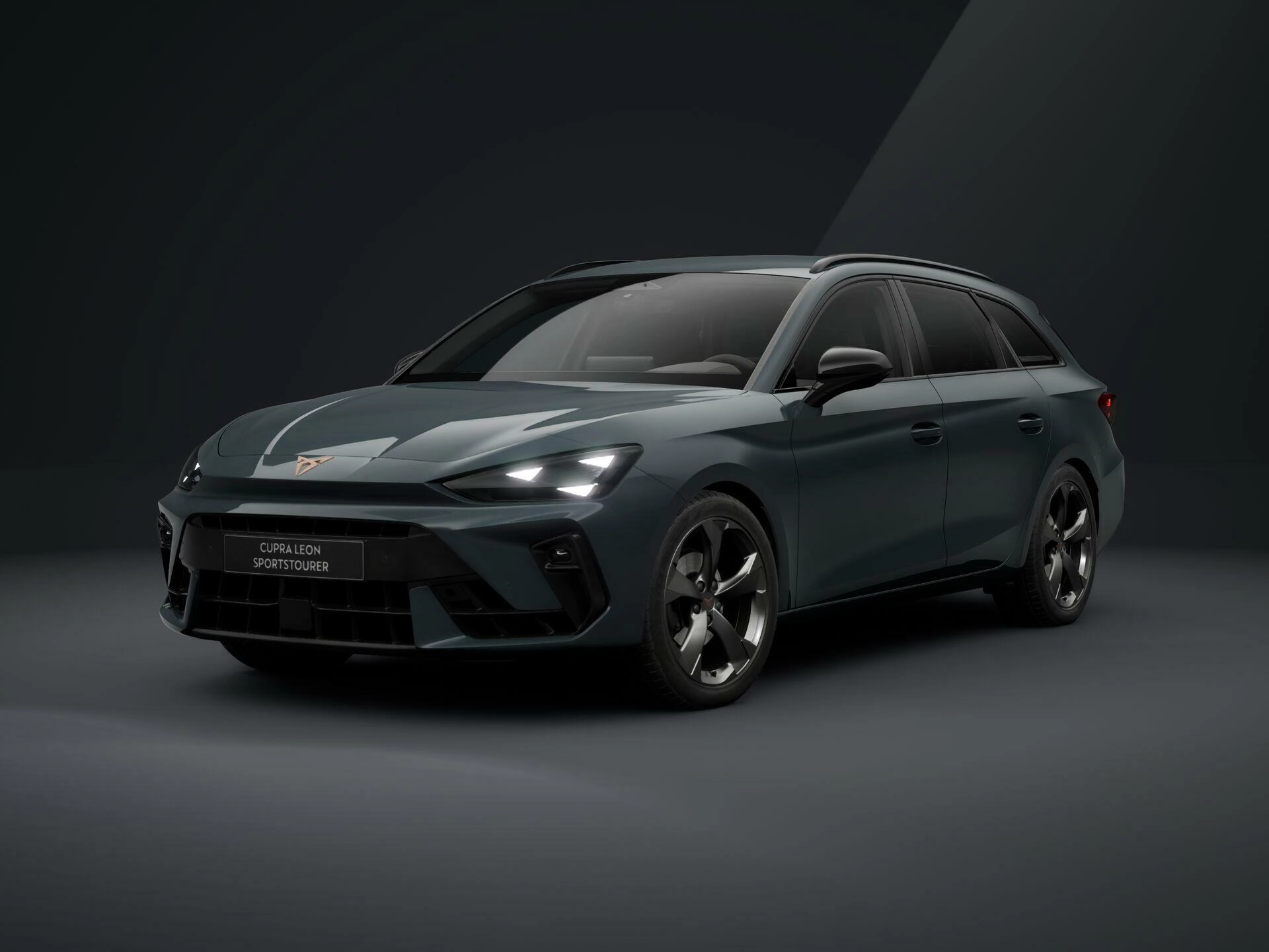 Cupra Leon eTSi Sp 1.5 1,5 110 kW automat, Česko — foto 2 z 28
