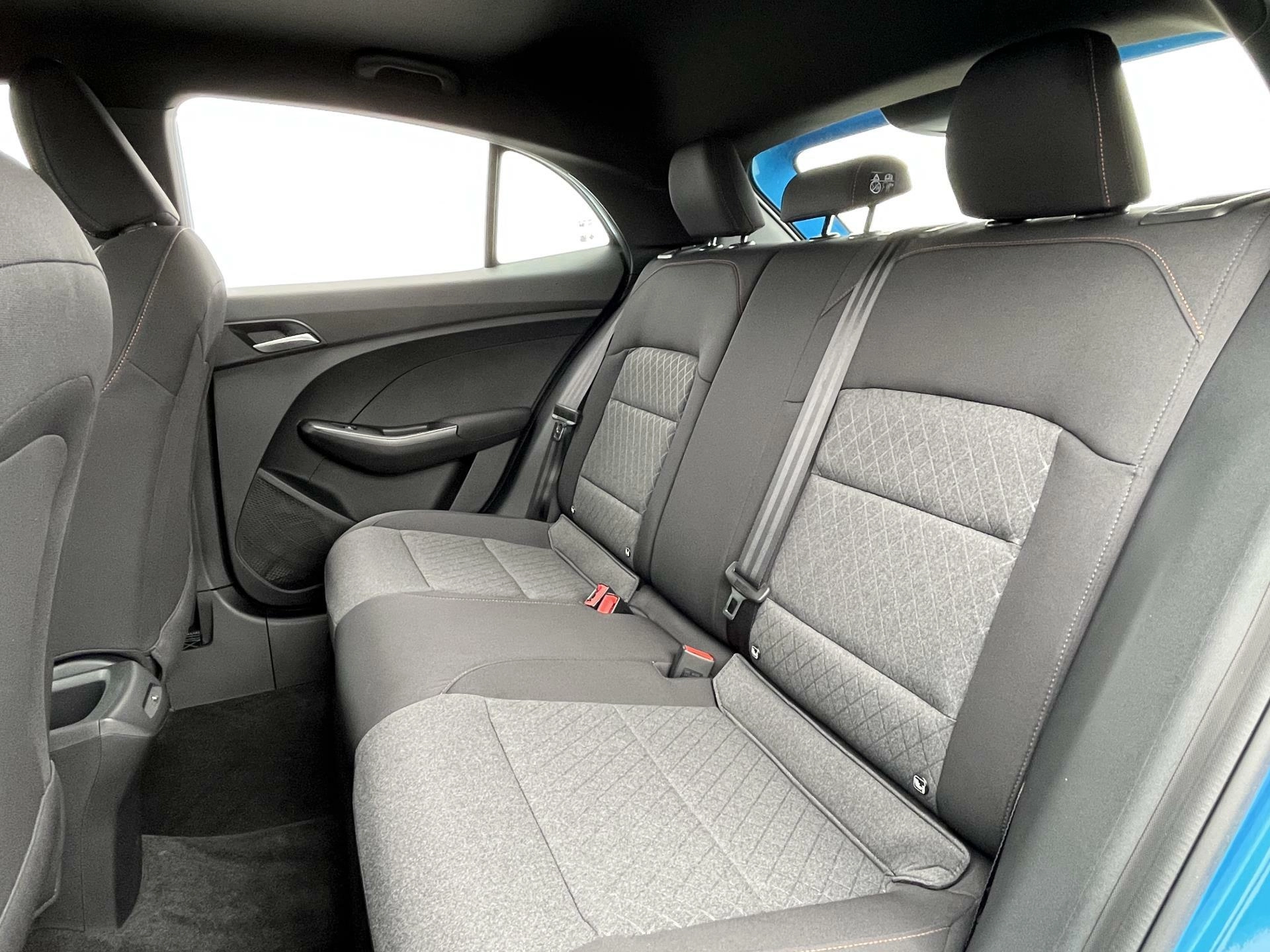 MG MG3 1.5 1,5 85 kW manual, Česko — foto 7 z 25