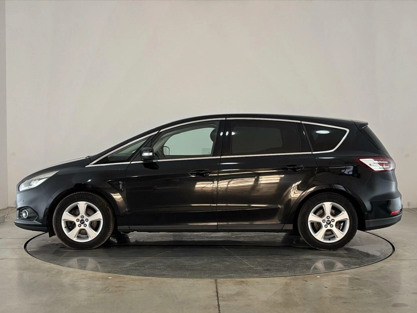 Ford S-max Ci Titanium 2.0 TD 2,0 110 kW automat rok 2016, 249 885 km, Česko — foto 3 z 32