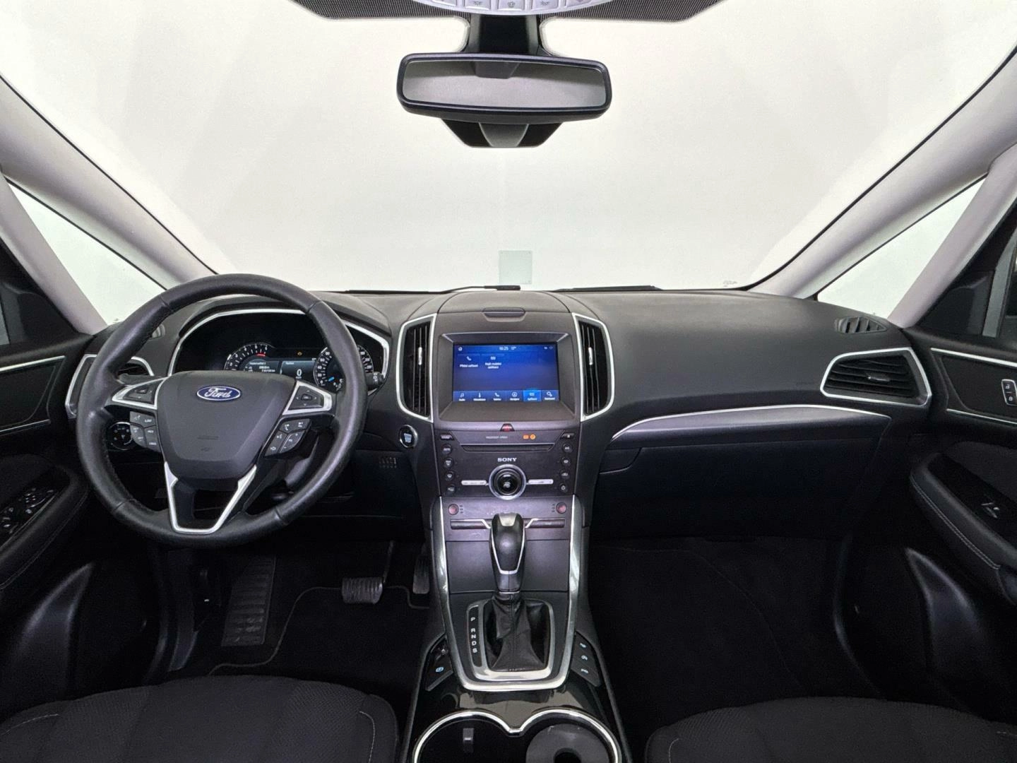 Ford S-max Ci Titanium 2.0 TD 2,0 110 kW automat rok 2016, 249 885 km, Česko — foto 5 z 32