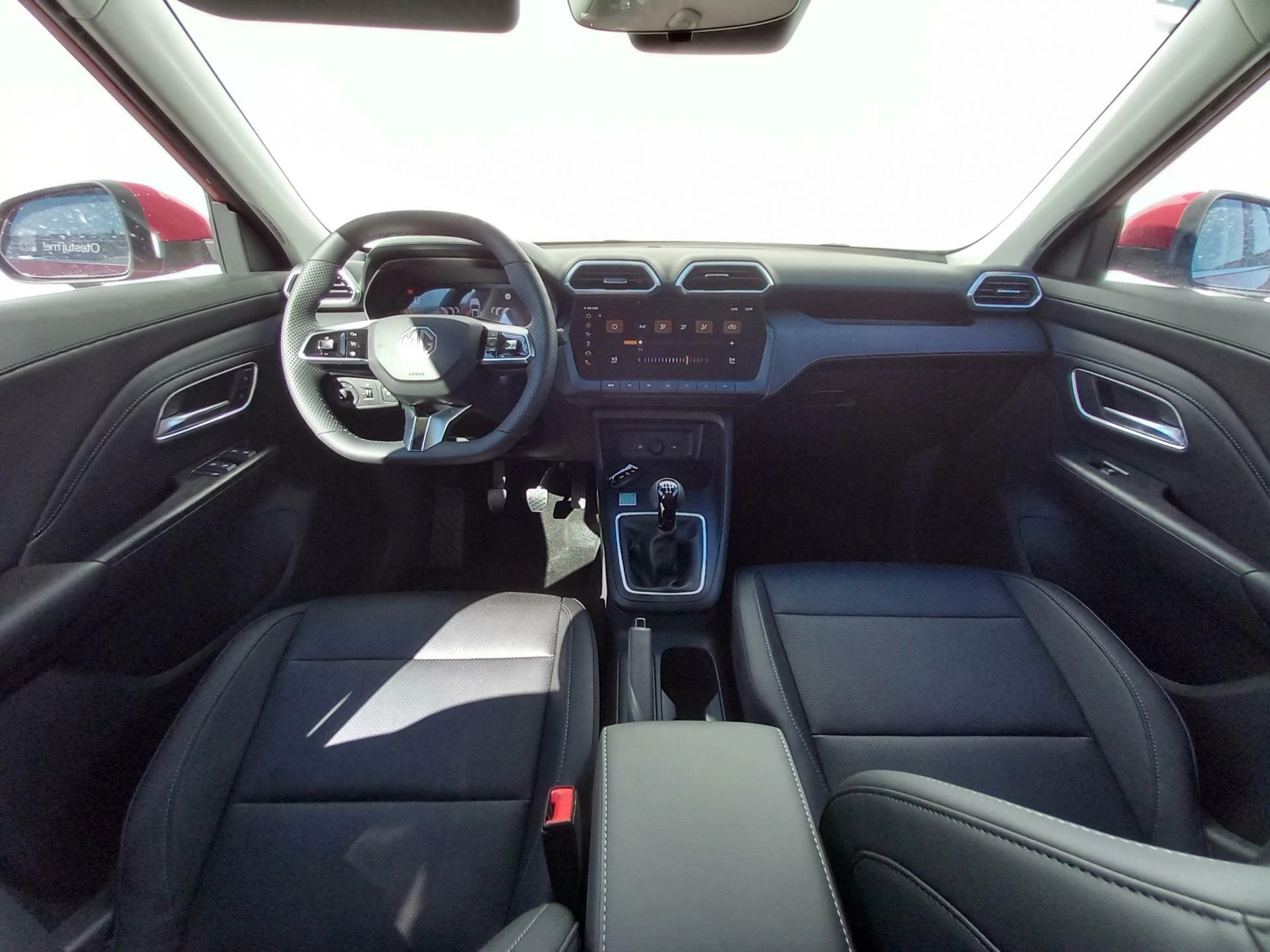 MG Zs VTi 1.5 1,5 85 kW manual, 10 000 km, Česko — foto 6 z 21