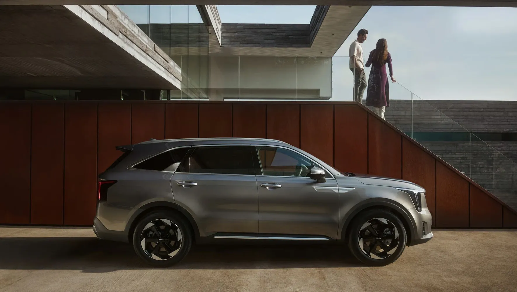 Auta Sorento phev, Česko — foto 3 z 4