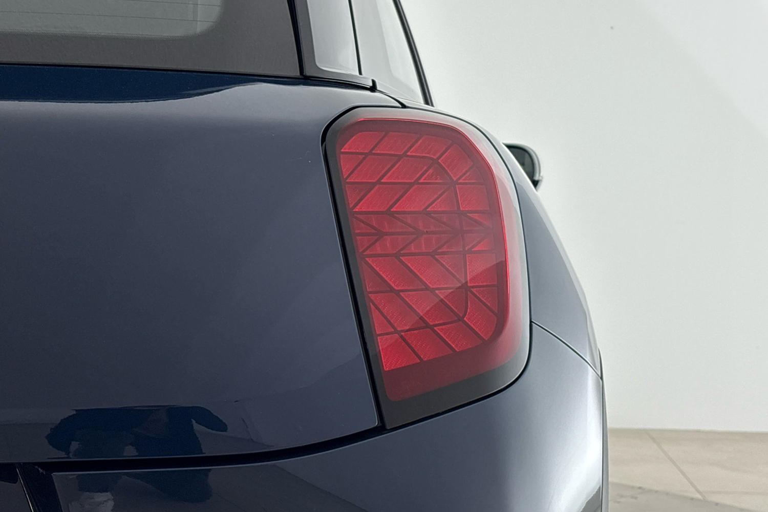 MINI Aceman E 184 kW automatic, 23 km, Česko — foto 6 z 14