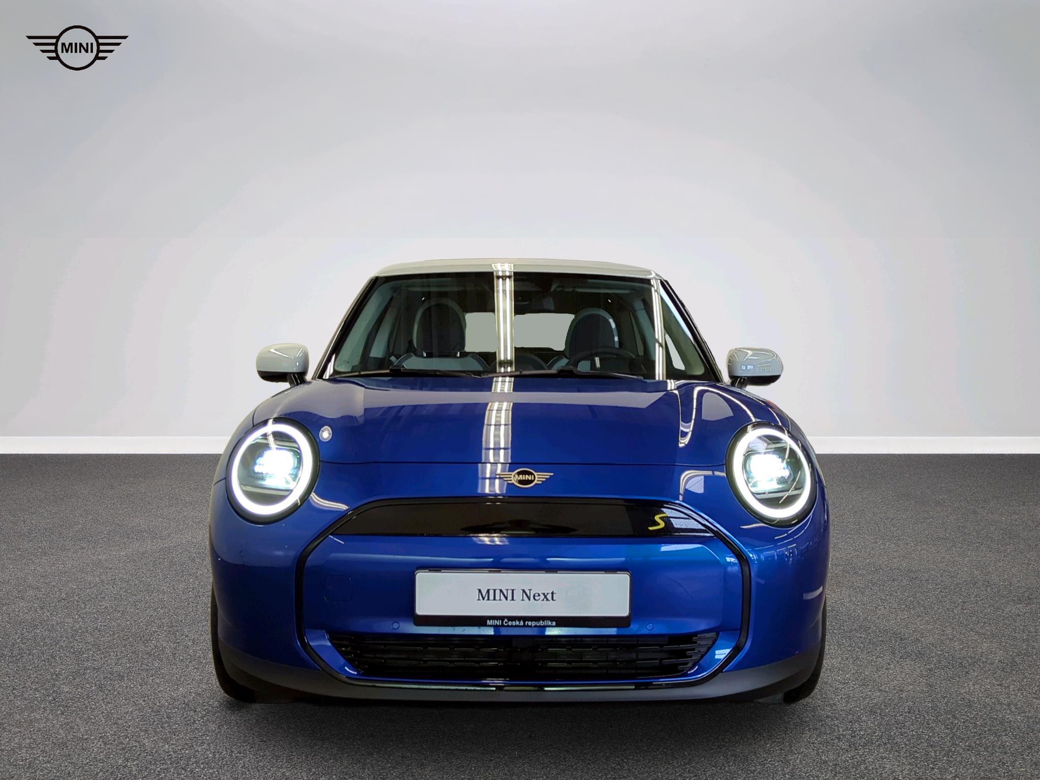 MINI 218 kW automat, Česko — foto 8 z 24