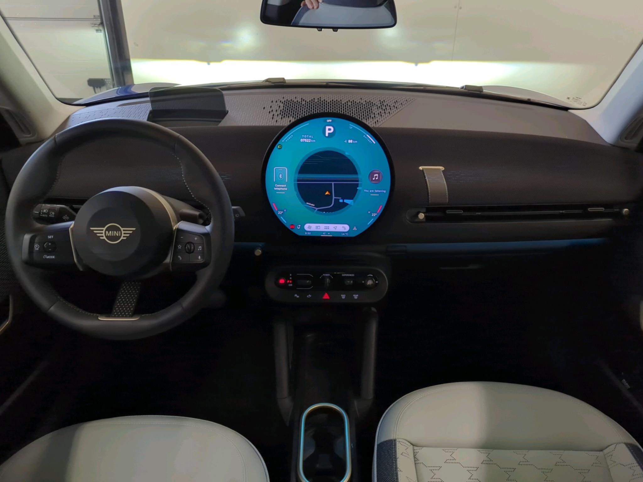 MINI 218 kW automat, Česko — foto 9 z 24