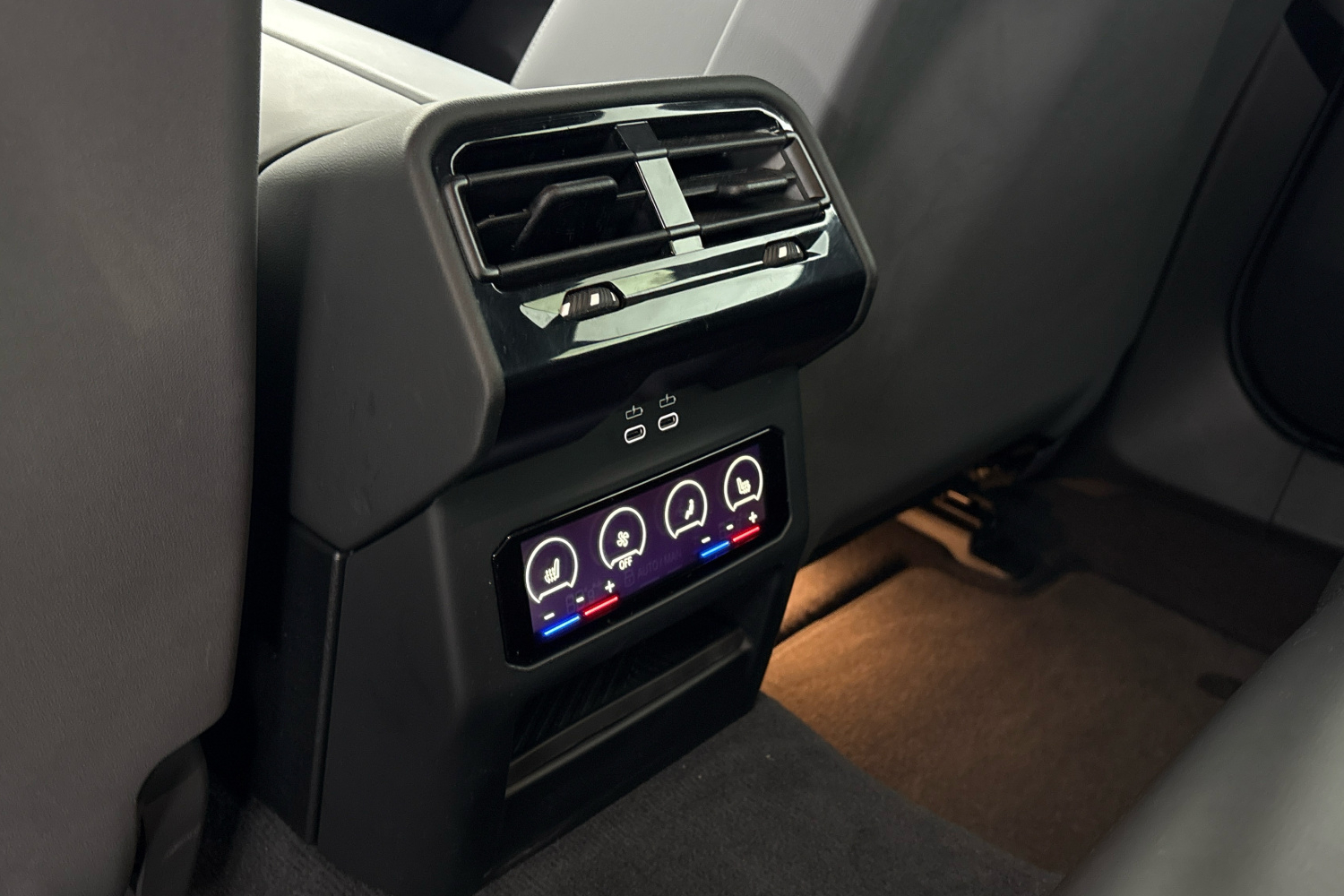 BMW 286 kW automat, Česko — foto 16 z 56