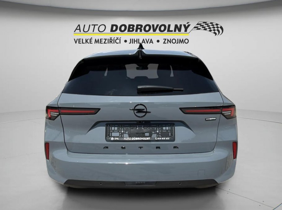 Opel Astra Edition St 1.2 T 107kW, Česko — foto 11 z 46