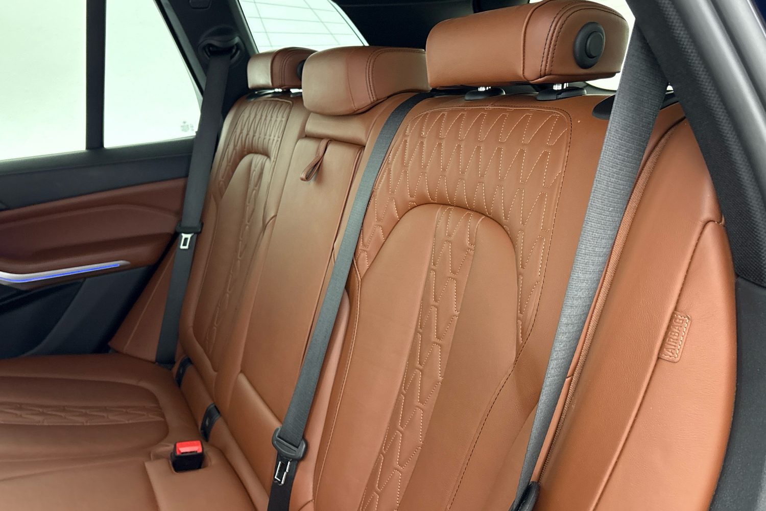BMW x5 340 kW automatic, 88 872 km, Česko — foto 9 z 60
