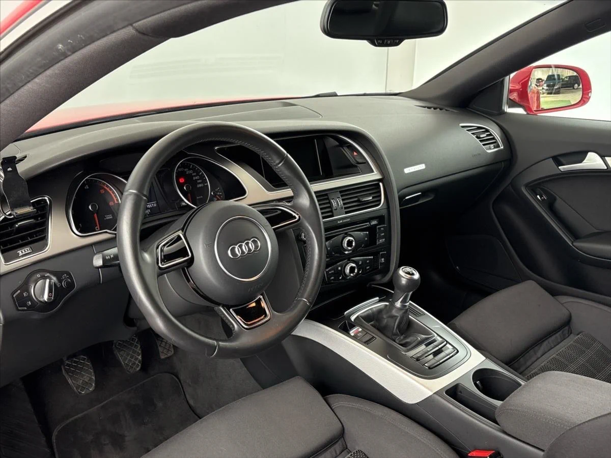 Audi Ojete a5 4x4 TDI 180 kW manuál rok 2012, 101 399 km, Česko — foto 6 z 35
