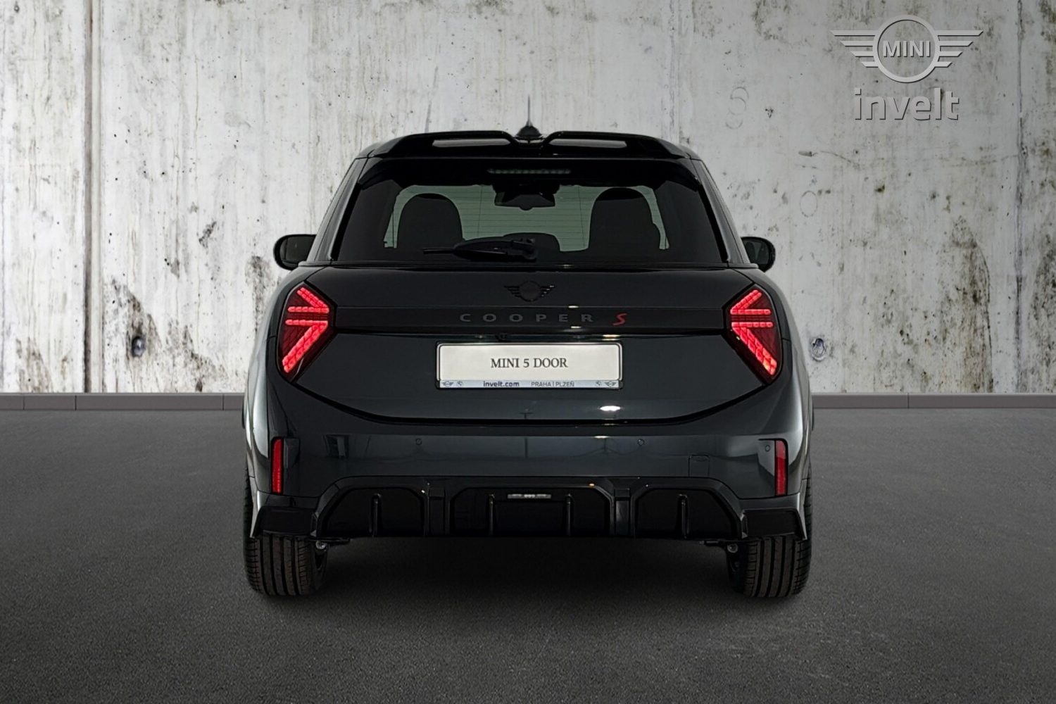 MINI Cooper S 5dveřové 204 kW automatic, 10 000 km, Česko — foto 4 z 25