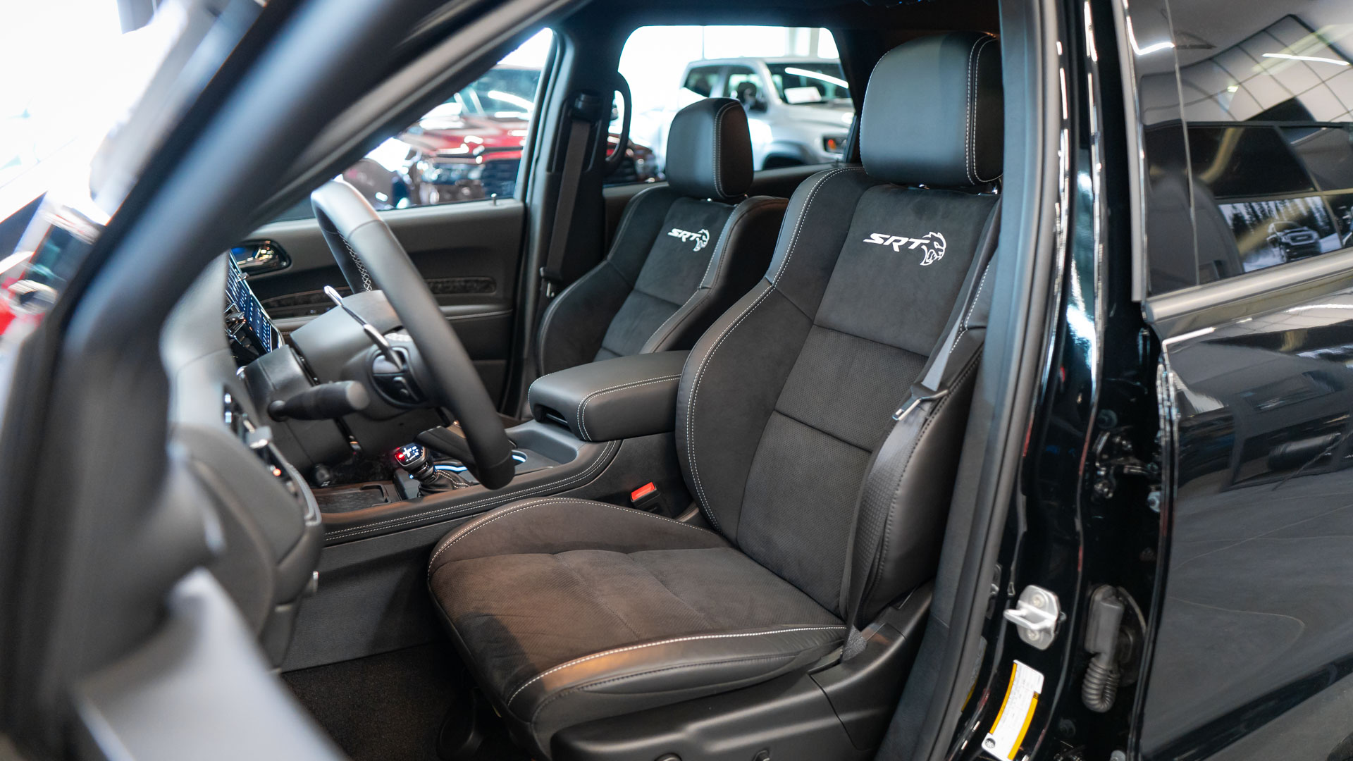 Dodge Durango Srt Hellcat 6.2 522 kW automat rok 2026, Česko — foto 14 z 60