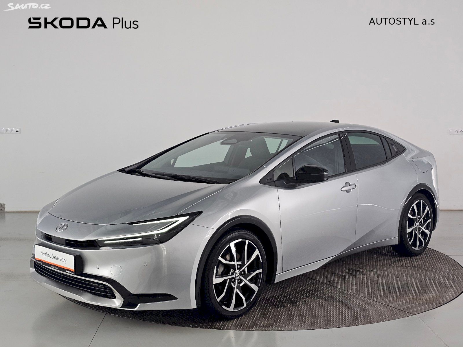 Vozy Prius L 223k 2.0 PHEV 164 kW automat, 35 635 km, Česko — foto 4 z 60
