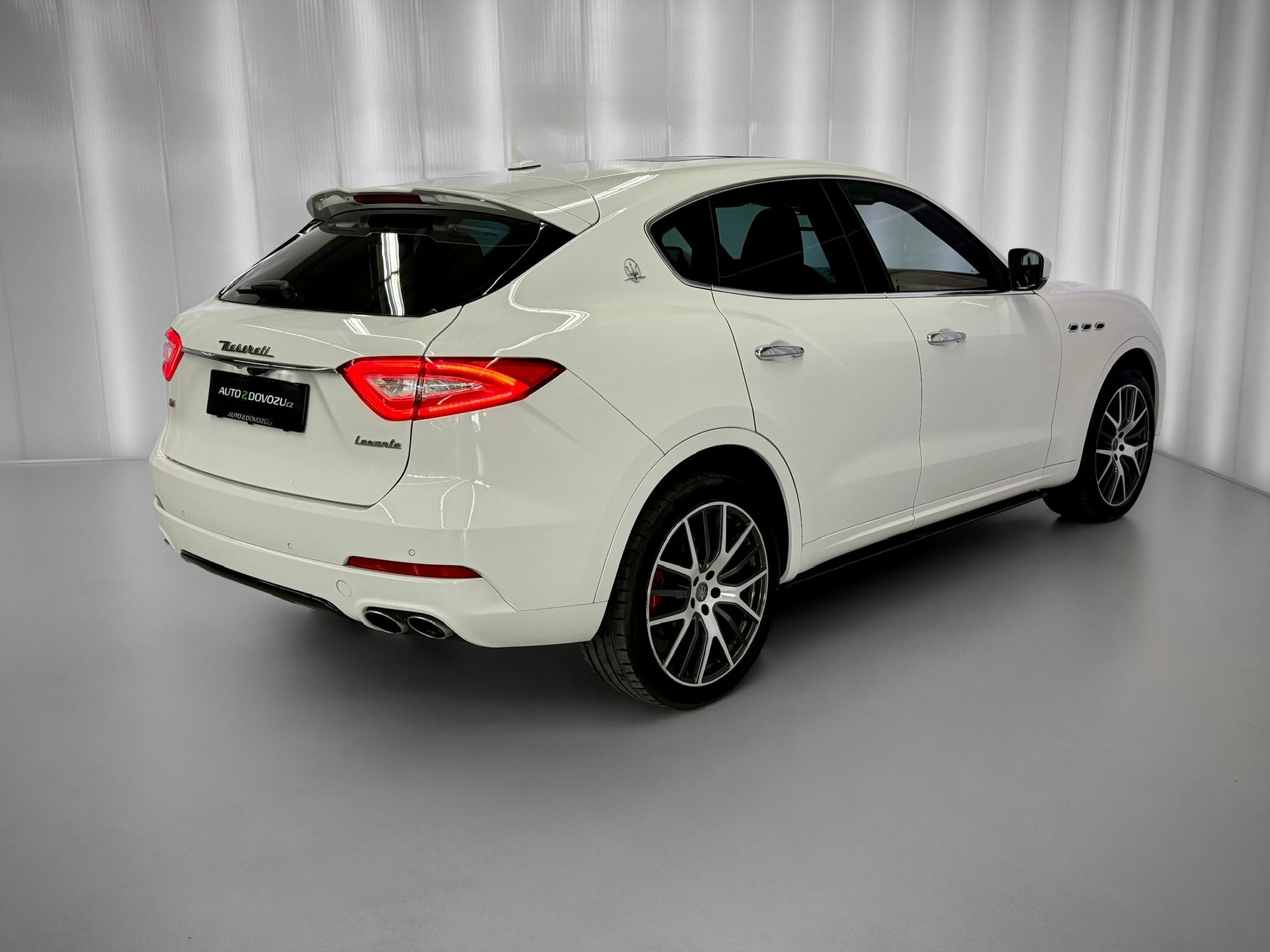 Maserati Levante v6 3,0 202 kW automat rok 2017, 98 335 km, Česko — foto 6 z 32