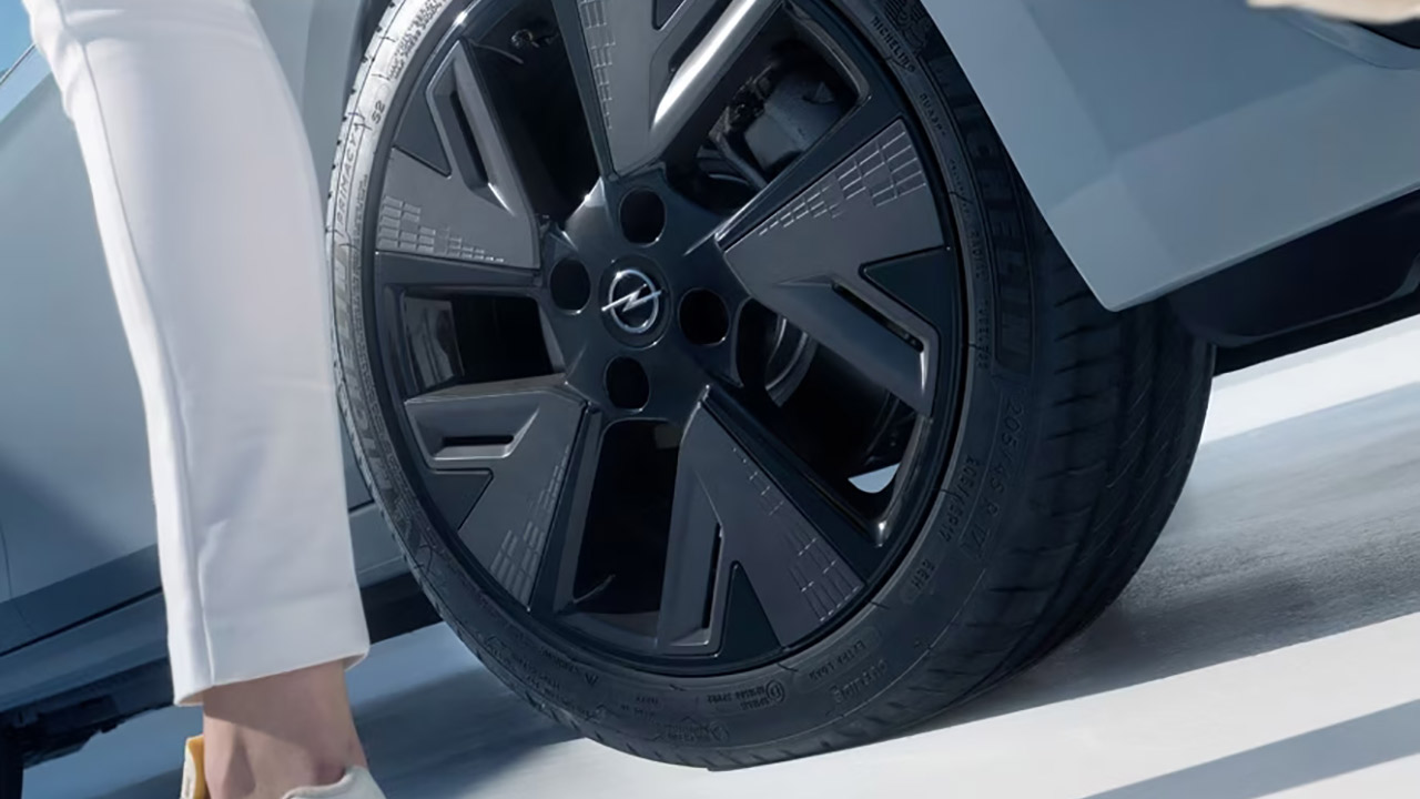 Corsa E.xhtml, Česko — foto 4 z 35