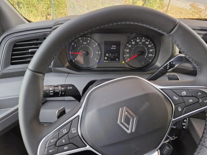 Renault Master 2,0 automat 110 kW rok 2026, 1 km, Česko — foto 9 z 15
