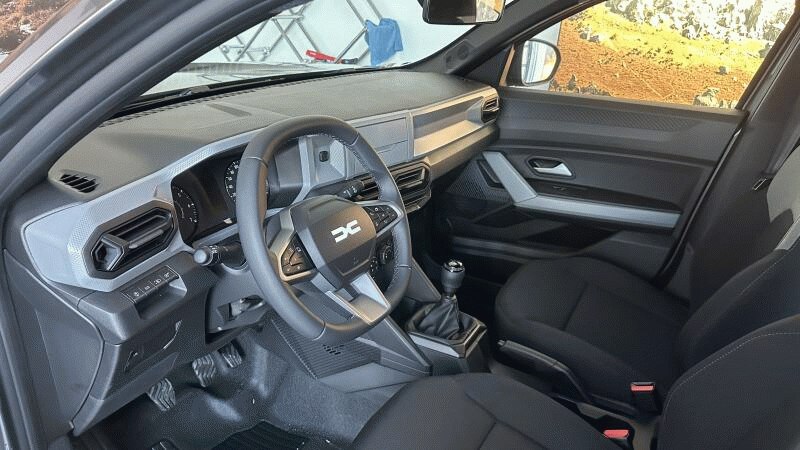 Dacia Duster Essential Eco 1,2 90 kW rok 2026, 2 km, Česko — foto 10 z 19