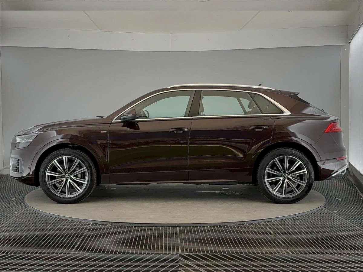 Audi Ojete q8 4x4 TFSI 250 kW automatic rok 2021, 68 862 km, Česko — foto 5 z 50