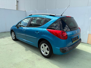 Peugeot 207 1,4 70 kW rok 2011, 153 969 km, Česko — foto 8 z 43