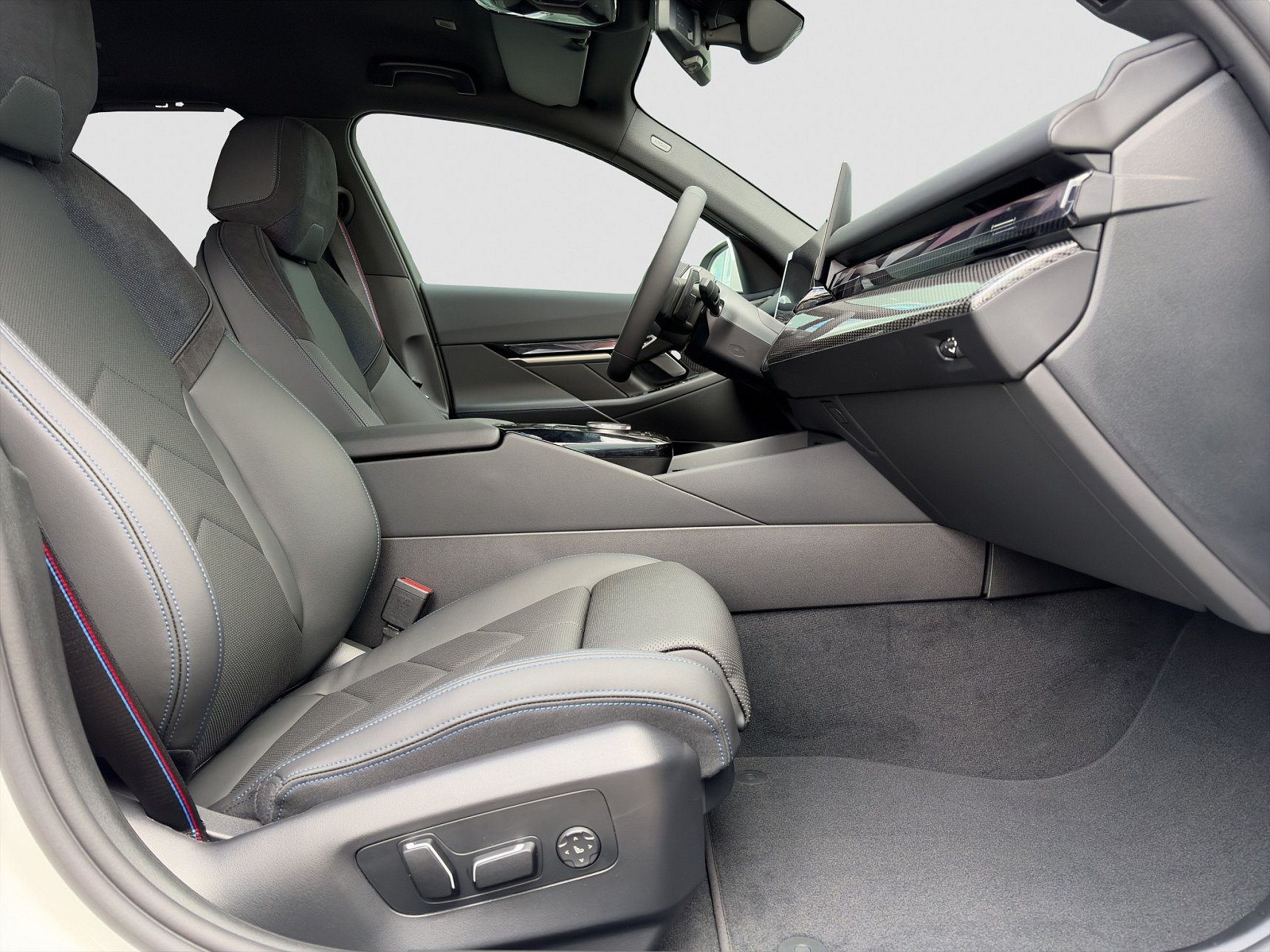 BMW Řada 5 xDrive 286 kW automat, Česko — foto 13 z 60