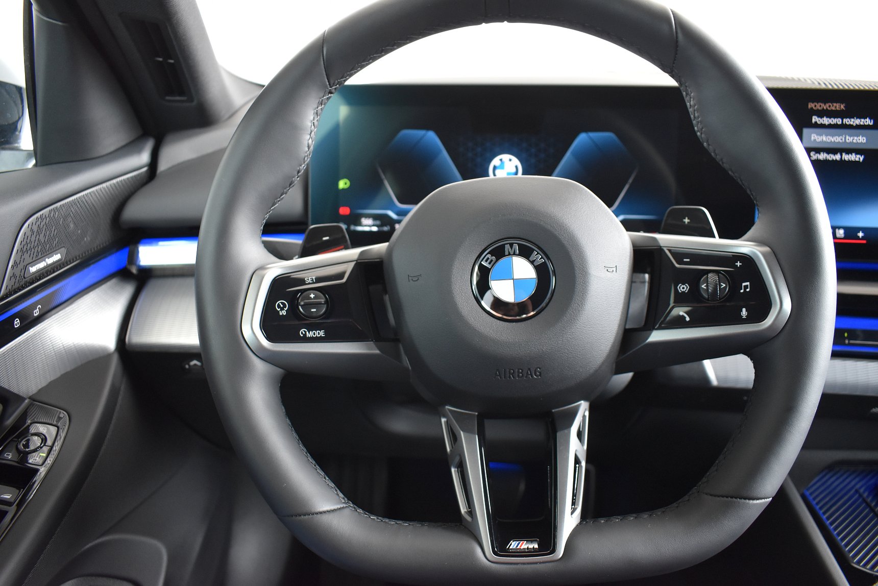 BMW Řada 5 xDrive 286 kW automat, 12 500 km, Česko — foto 10 z 60